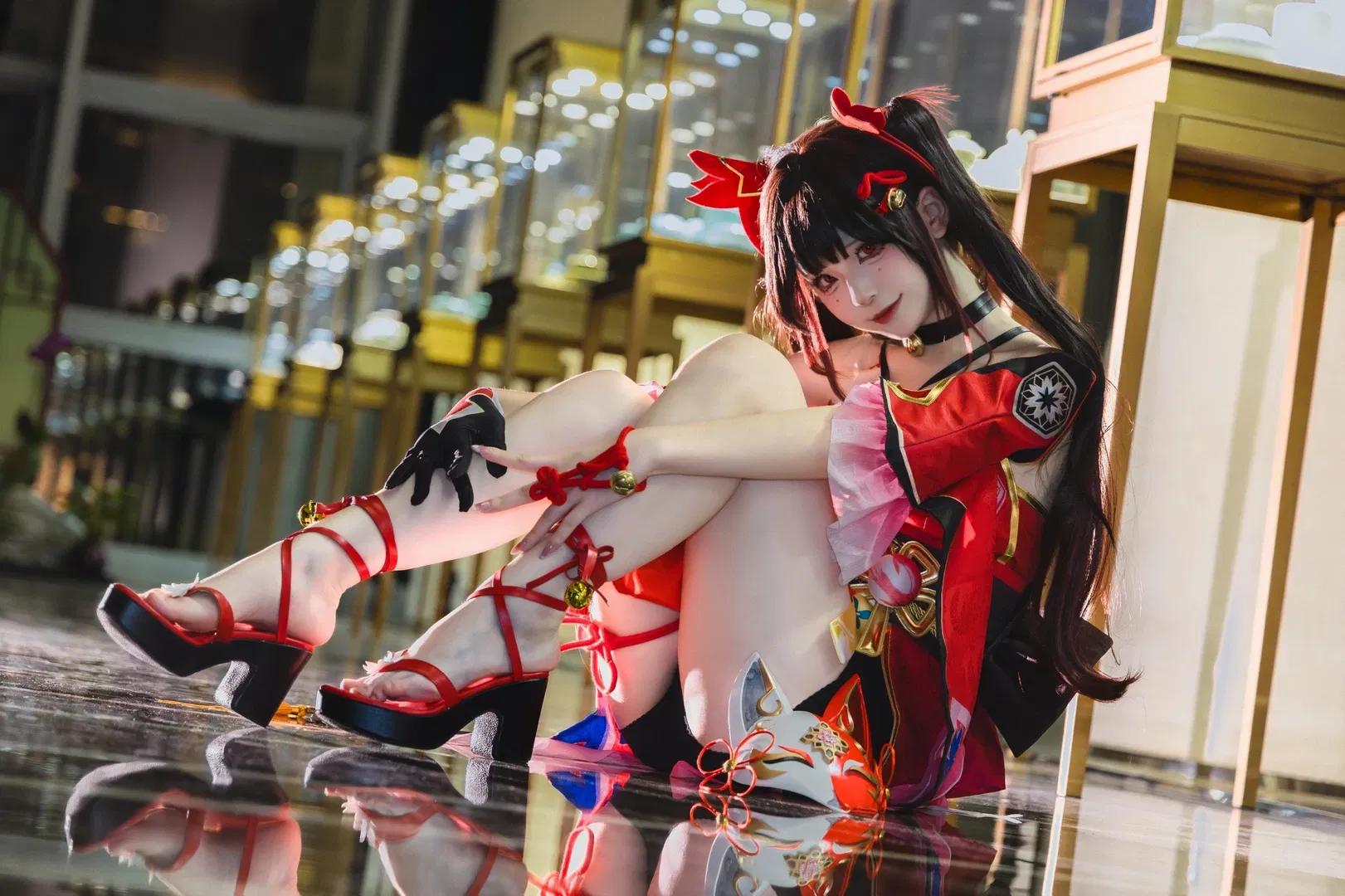 【花火cos】崩壞星穹鐵道，紅黑金交織的狡黠少女 - 第 1 張