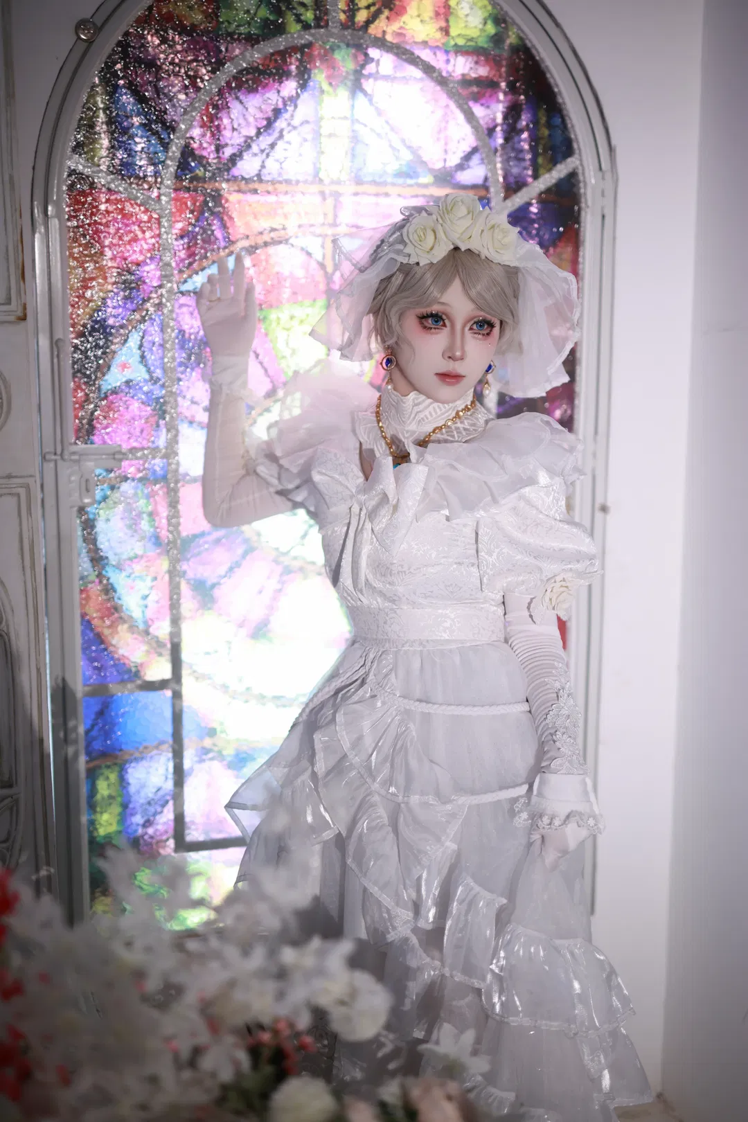 【红夫人cos】第五人格应许之日，白玫瑰与彩绘玻璃的圣洁誓约 - 第 2 张