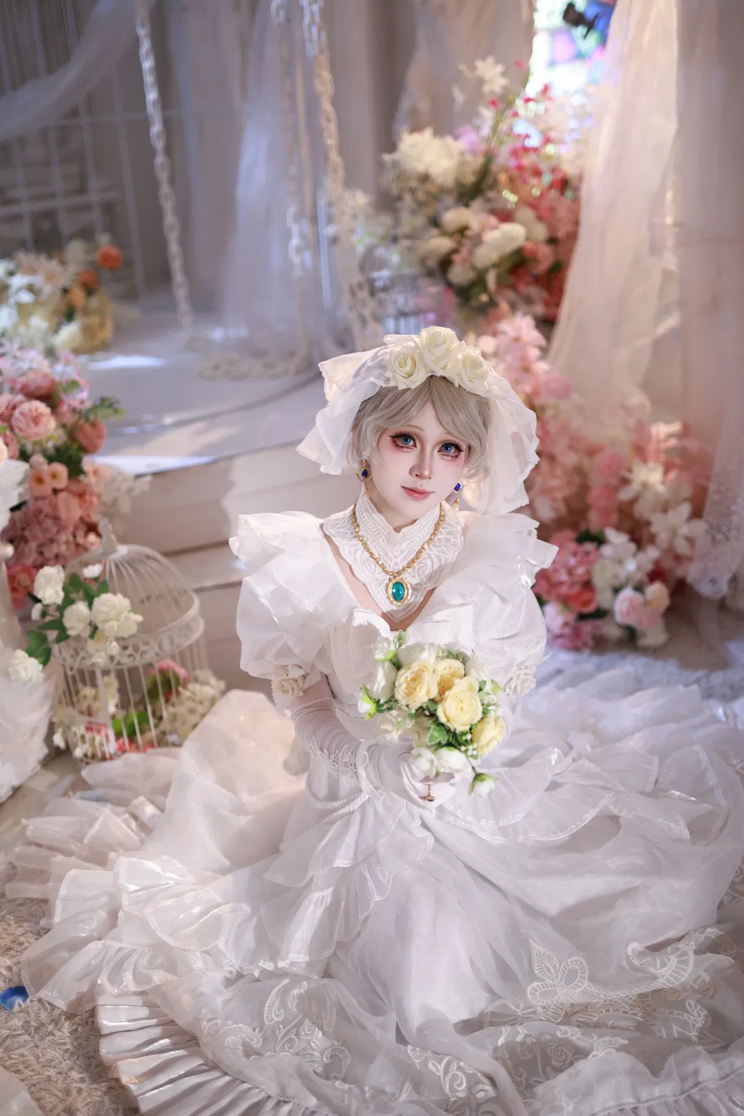 【红夫人cos】第五人格应许之日，白玫瑰与彩绘玻璃的圣洁誓约 - 第 3 张
