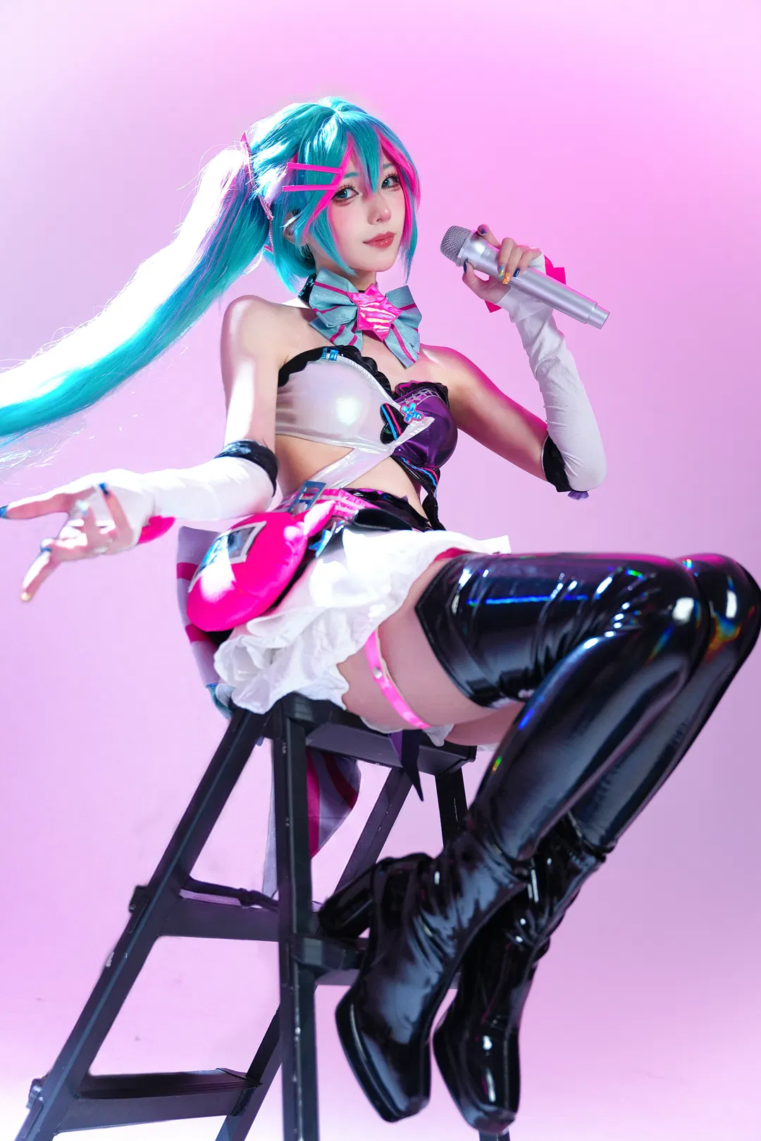 初音未来cos 喵斯快跑联动造型动作参考 - 第 9 张