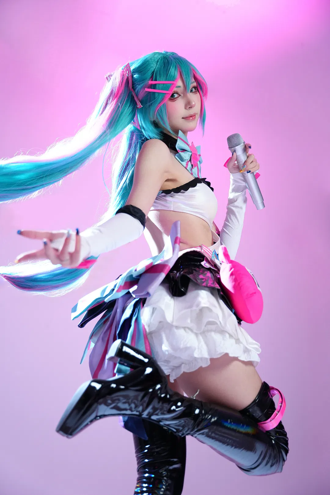 【初音未来cos】喵斯快跑联动的粉色舞台造型 - 第 5 张