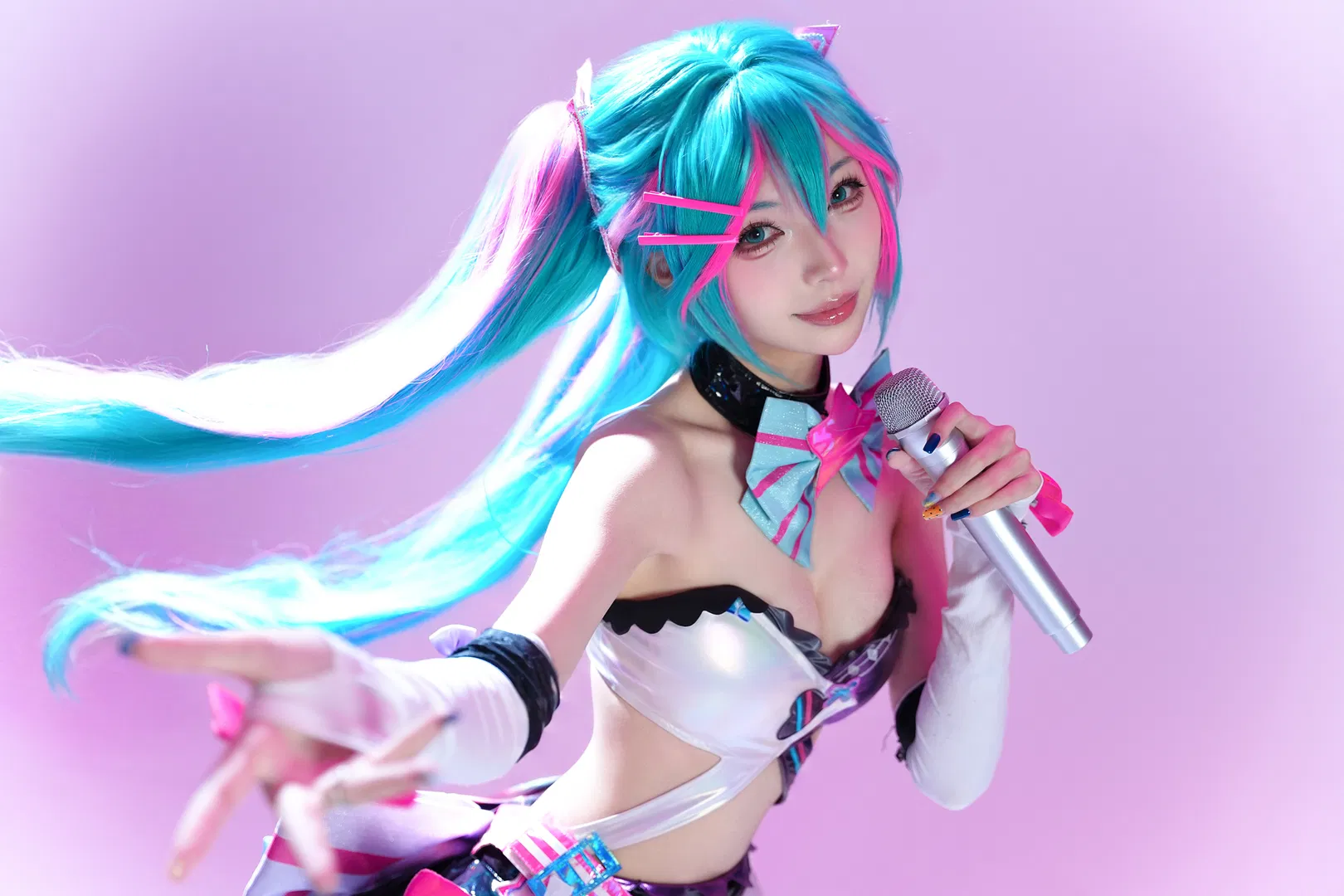 【初音未来cos】喵斯快跑联动的粉色舞台造型 - 第 9 张