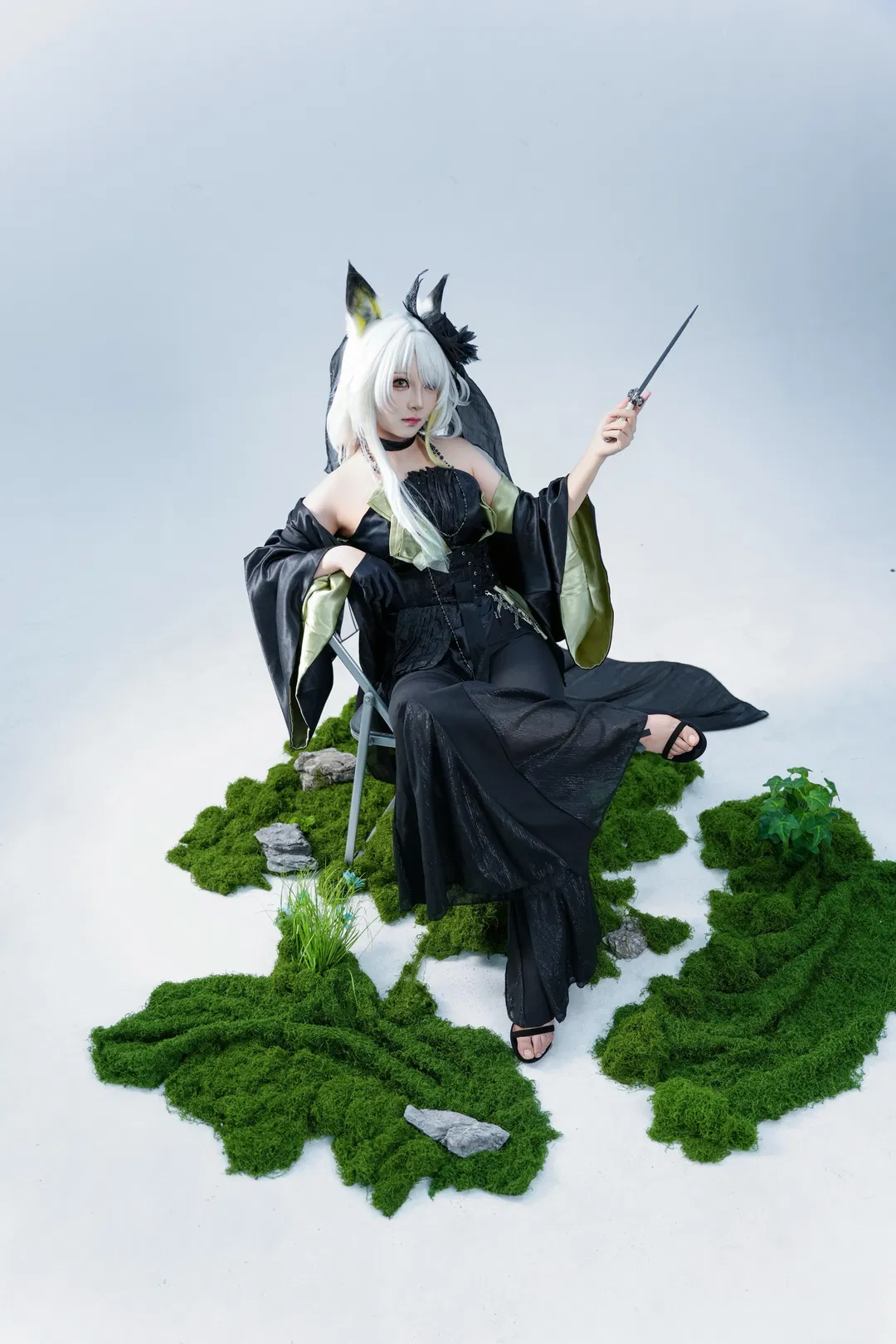 【凯尔希cos】明日方舟主题棚拍动作参考 - 第 15 张