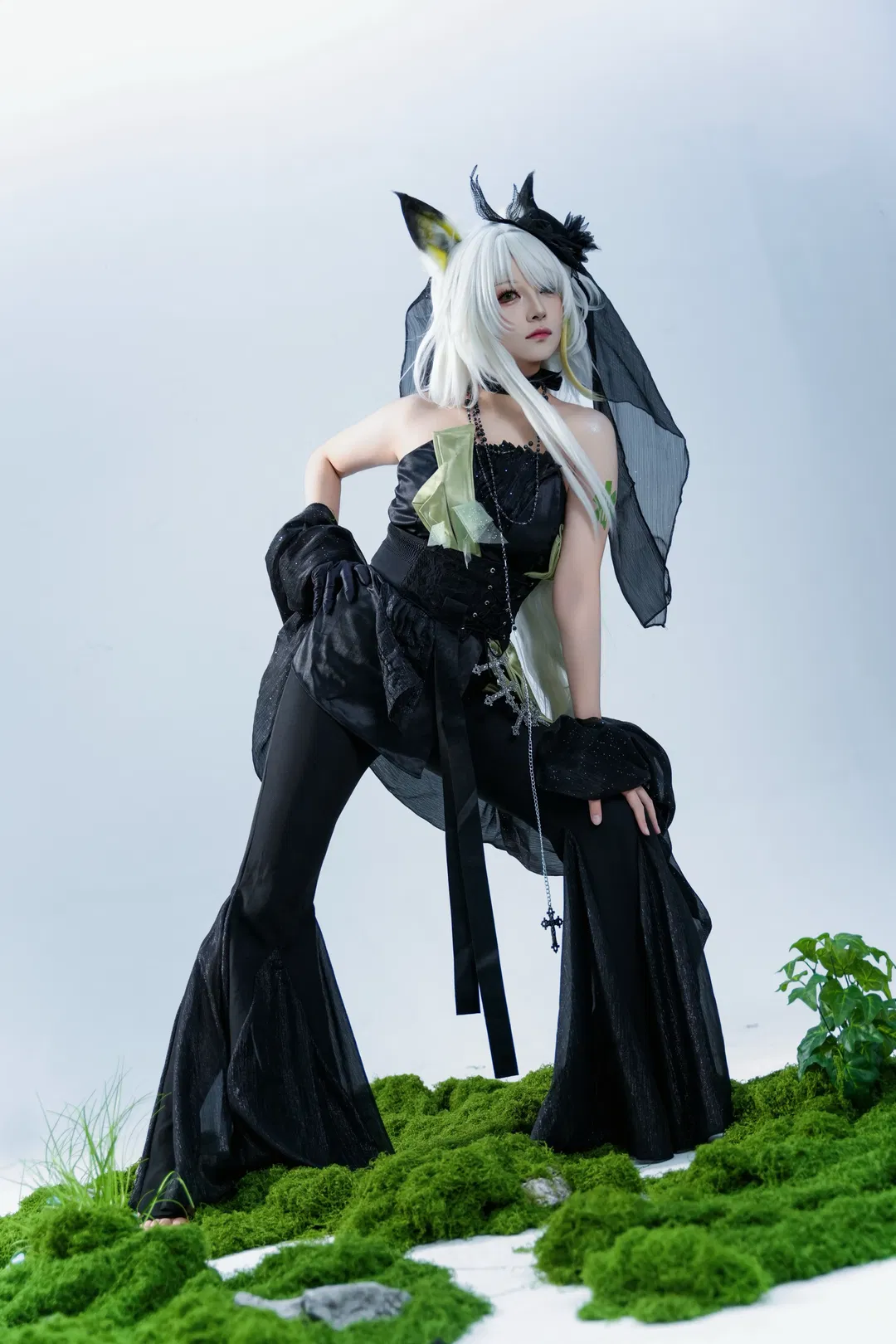 【凯尔希cos】明日方舟主题棚拍动作参考 - 第 16 张