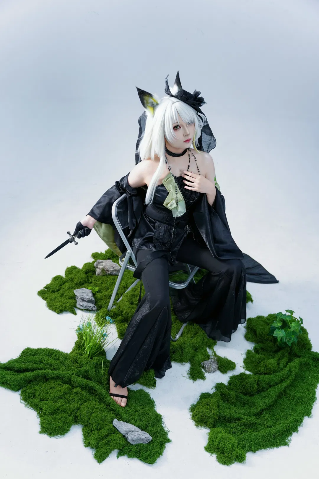【凯尔希cos】明日方舟主题棚拍动作参考 - 第 17 张
