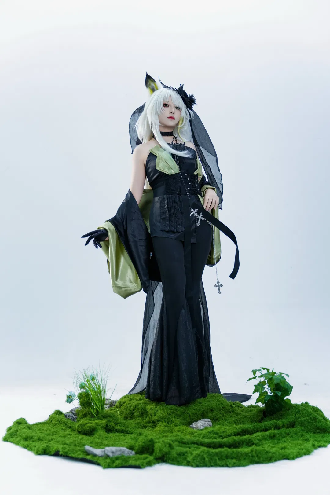 【凯尔希cos】明日方舟主题棚拍动作参考 - 第 18 张