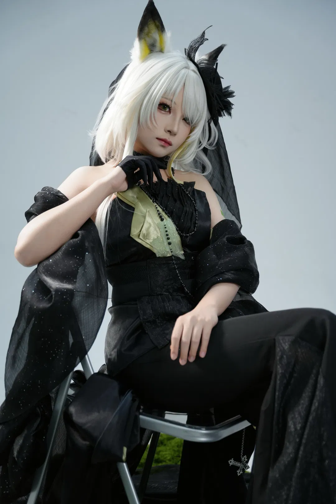 【凯尔希cos】明日方舟主题棚拍动作参考 - 第 4 张