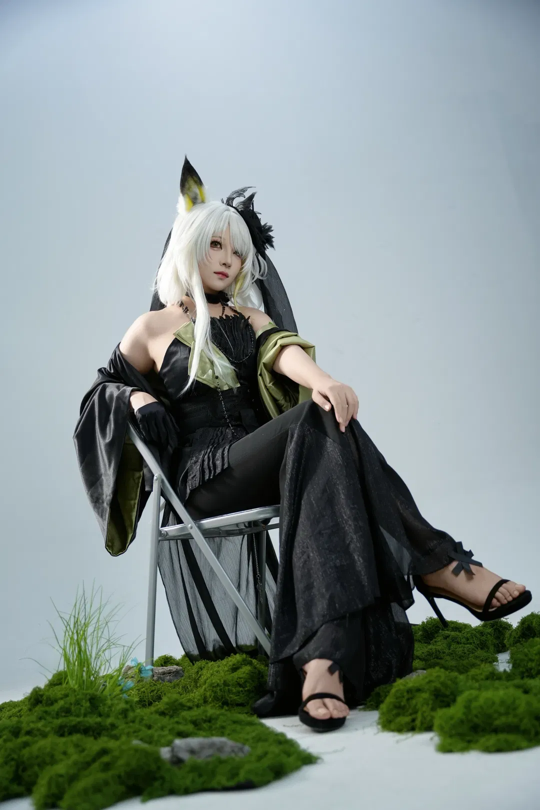【凯尔希cos】明日方舟主题棚拍动作参考 - 第 5 张