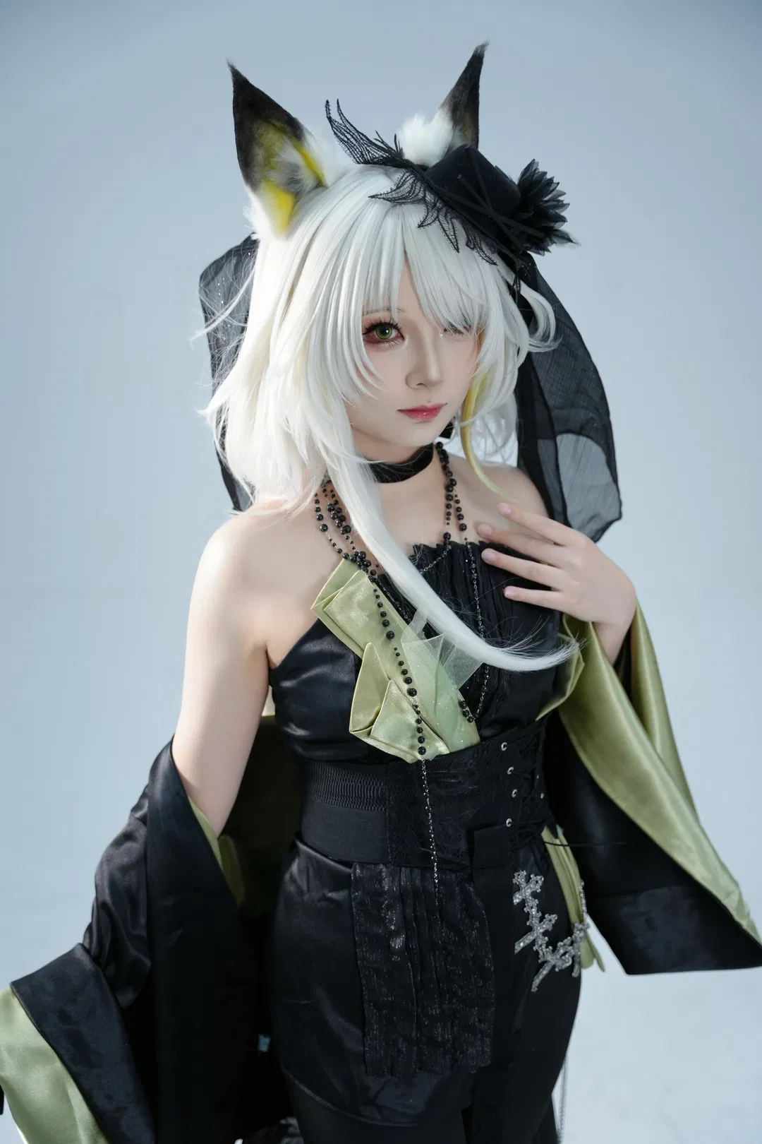 【凯尔希cos】明日方舟主题棚拍动作参考 - 第 6 张