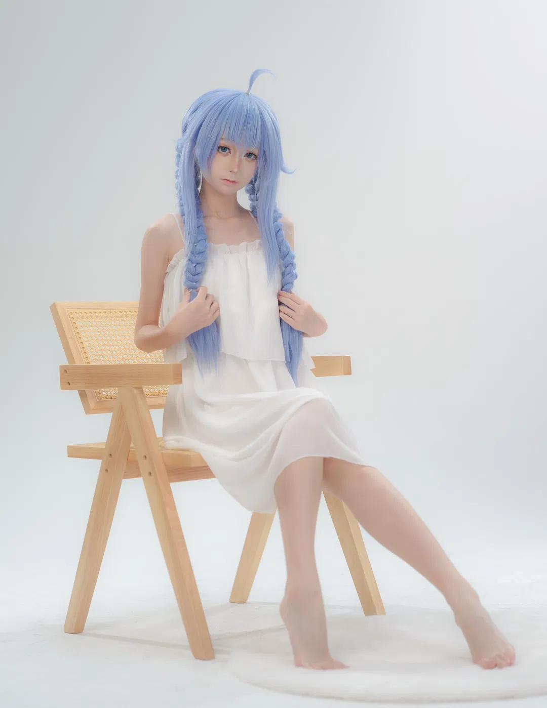 【ロキシーのコスプレ】『無職転生』お部屋で過ごす穏やかな日常