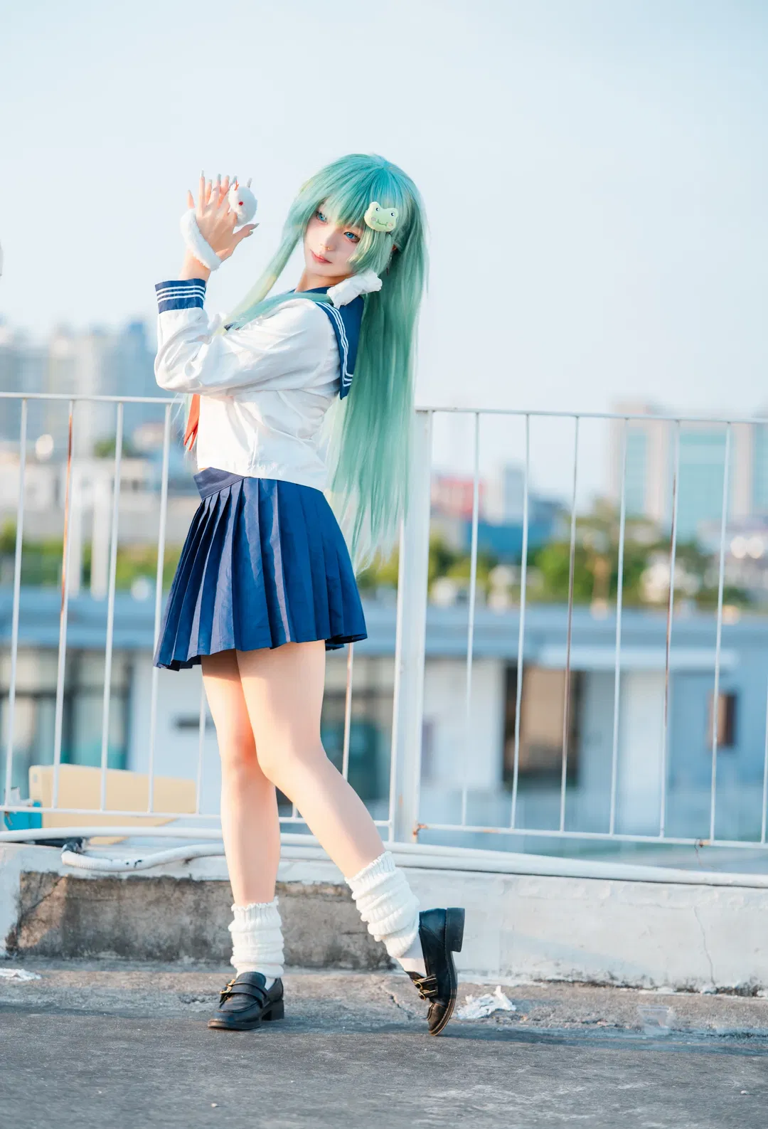 【东风谷早苗cos】风神少女的JK私设，天台的微风刚刚好 - 第 1 张