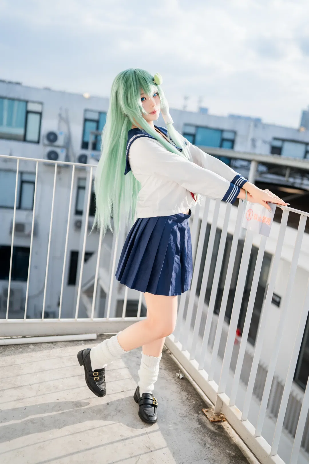 【东风谷早苗cos】风神少女的JK私设，天台的微风刚刚好 - 第 2 张