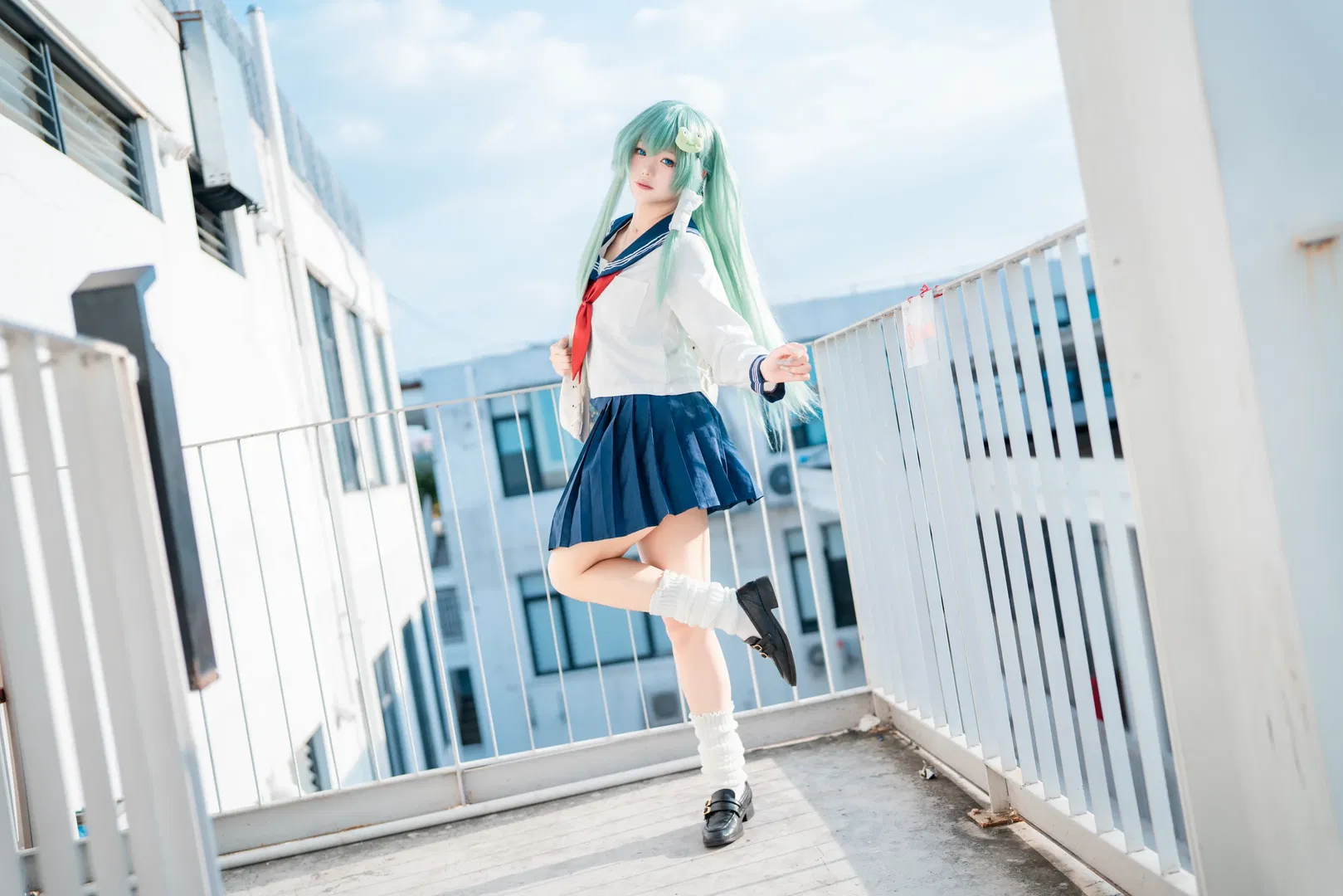 【东风谷早苗cos】风神少女的JK私设，天台的微风刚刚好 - 第 4 张