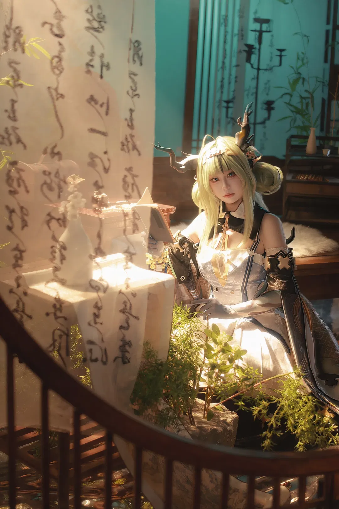 【祀cos】明日方舟终末地祀 古风场景的静谧与灵动 - 第 1 张