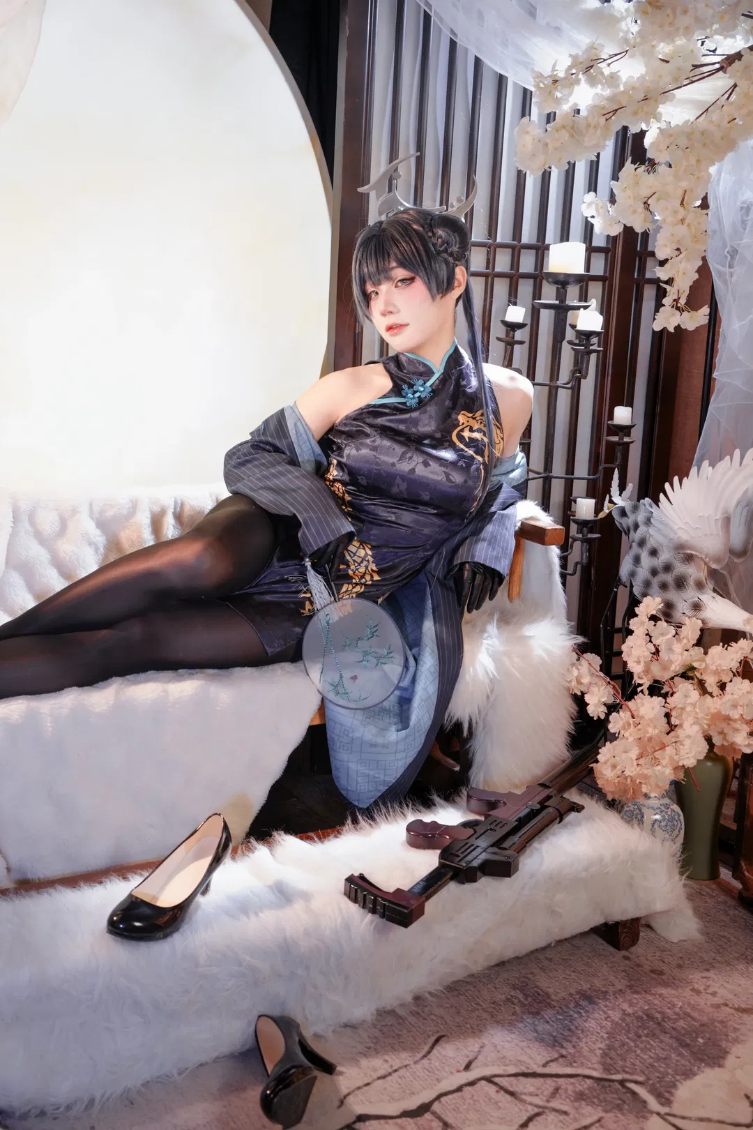 【龙华妃咲cos】蔚蓝档案的旗袍黑丝搭配真的太绝了 - 第 4 张