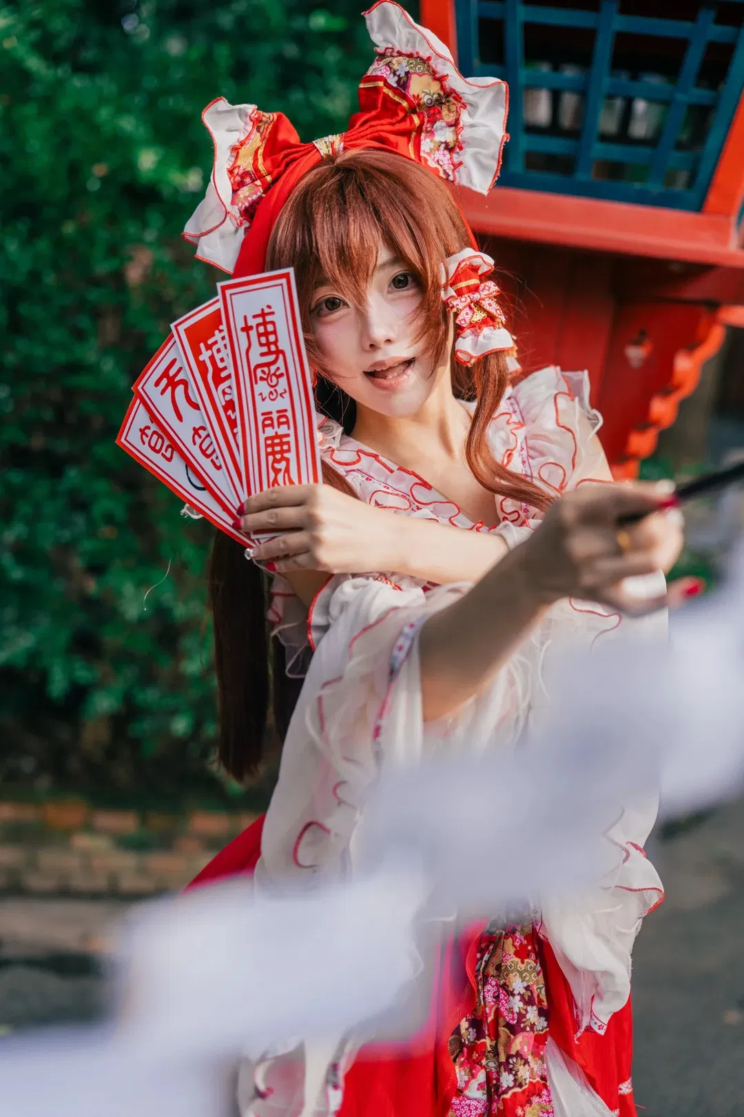 【博丽灵梦cos】红白巫女的符札与笔 - 第 1 张