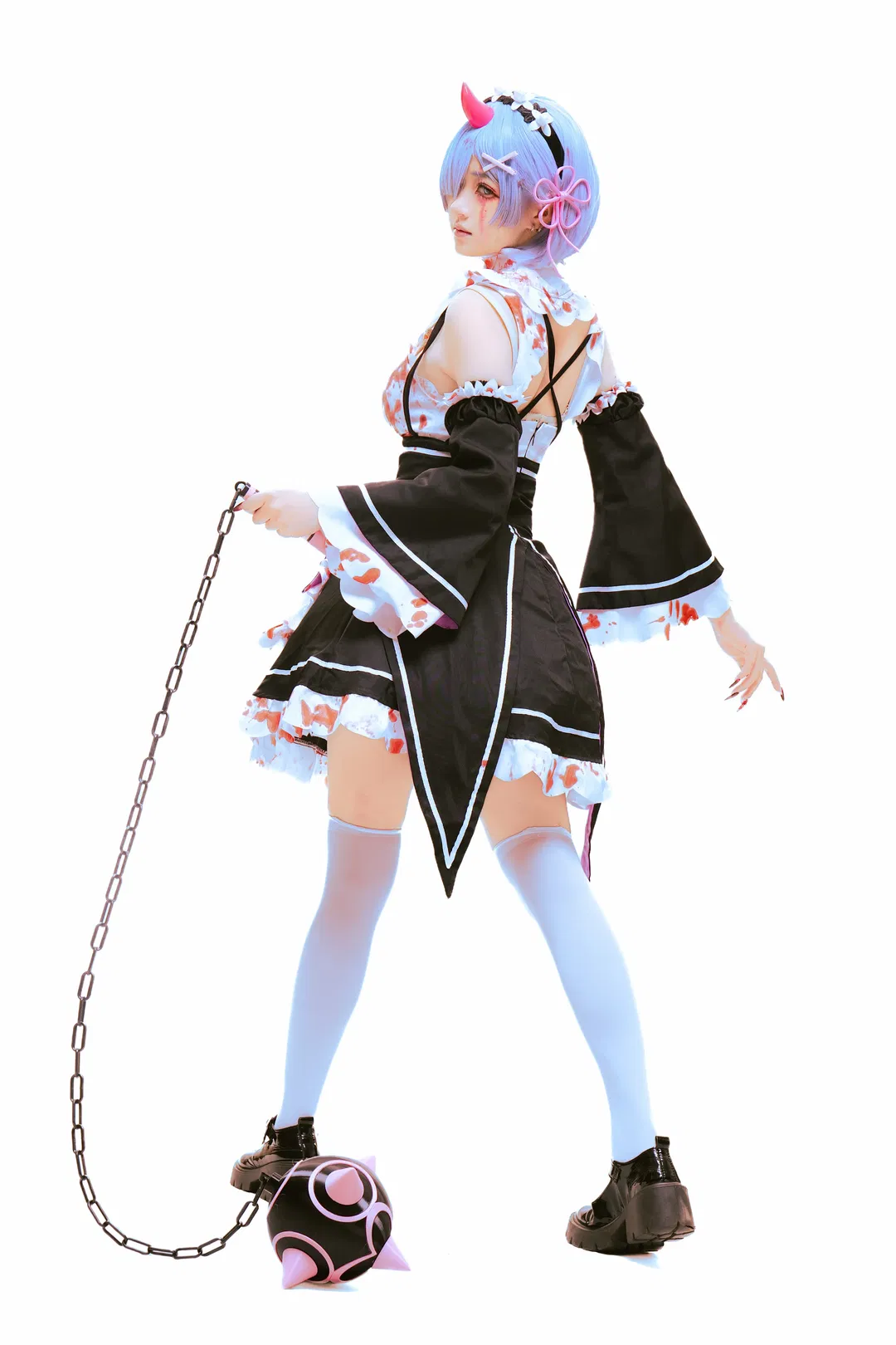 【蕾姆cos】从零开始的异世界生活战损女仆 - 第 3 张