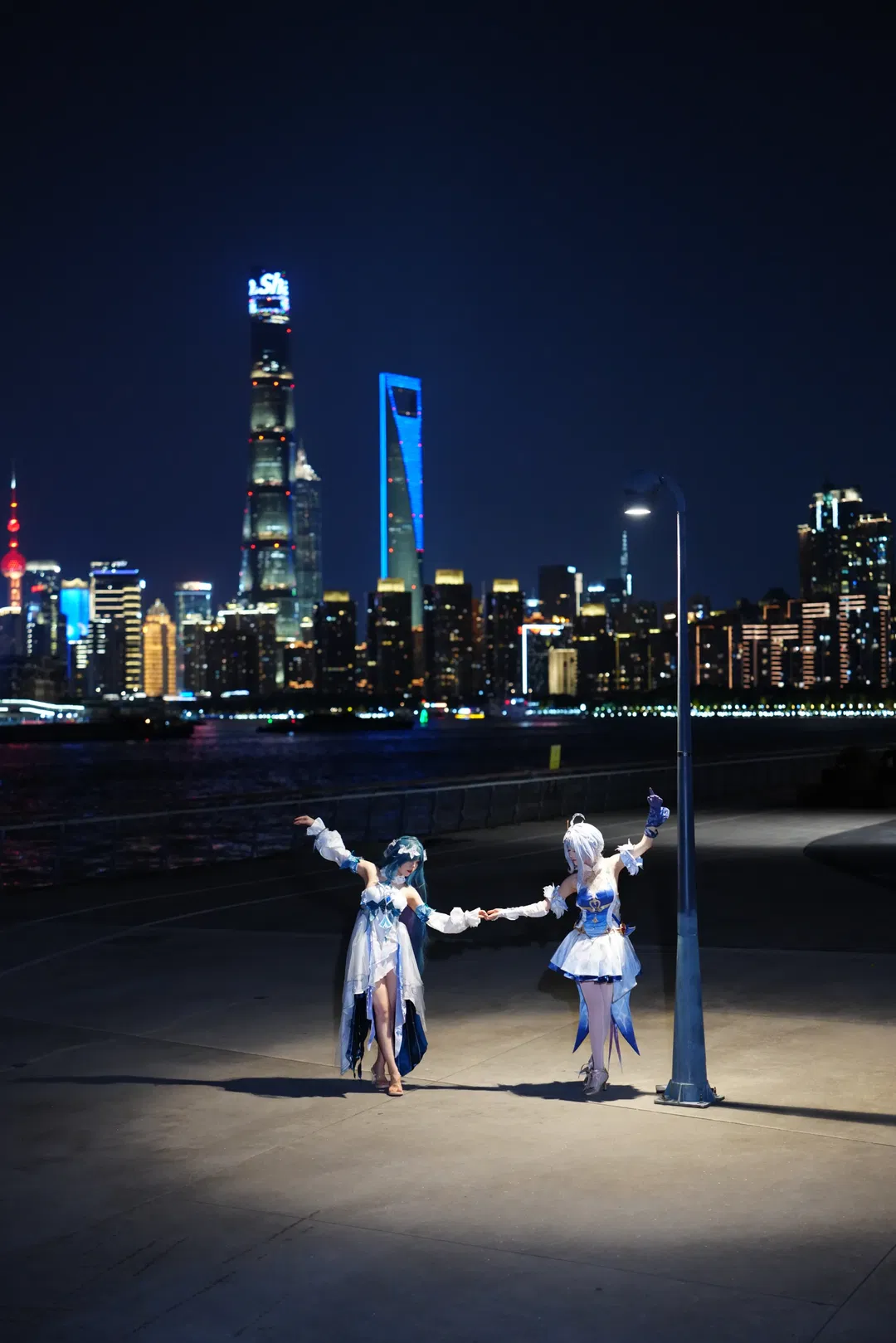 【奥黛塔cos】原神至冬双子在塘桥渡口的夜景打卡 - 第 1 张