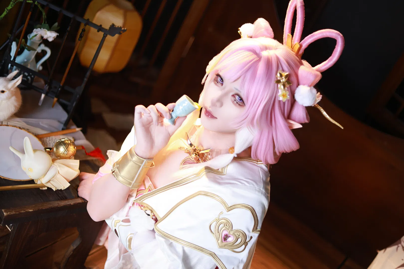 【爱莉希雅cos】愿逐月华流照君，霁月婵娟的绝美瞬间 - 第 2 张