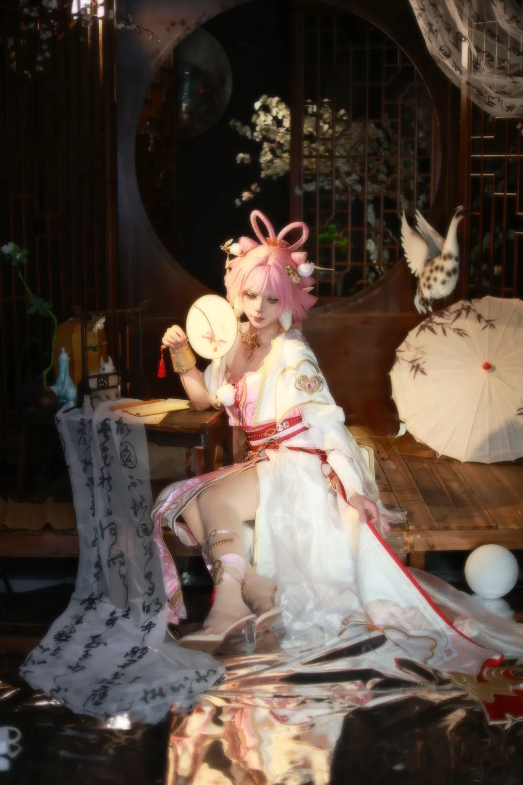 【爱莉希雅cos】愿逐月华流照君，霁月婵娟的绝美瞬间 - 第 6 张