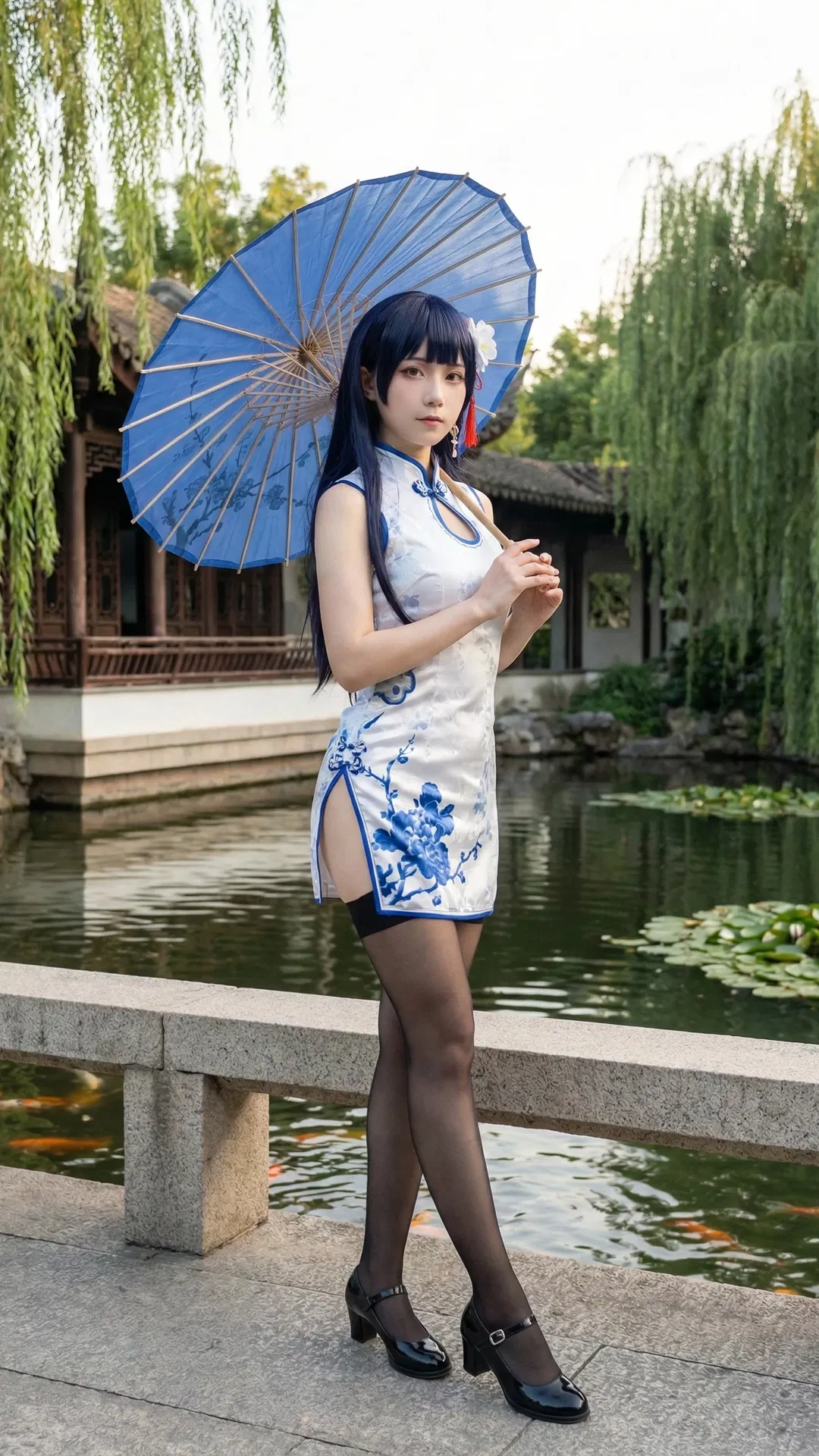 【逸仙cos】碧藍航線逸仙旗袍寫真，國風園林裡的優雅邂逅 - 第 5 張
