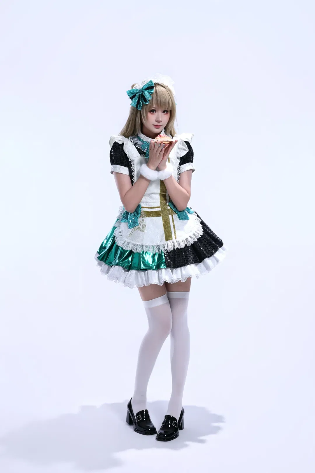 【南小鸟cos】lovelive缪斯打歌服，细节与舞台感的完美碰撞 - 第 1 张