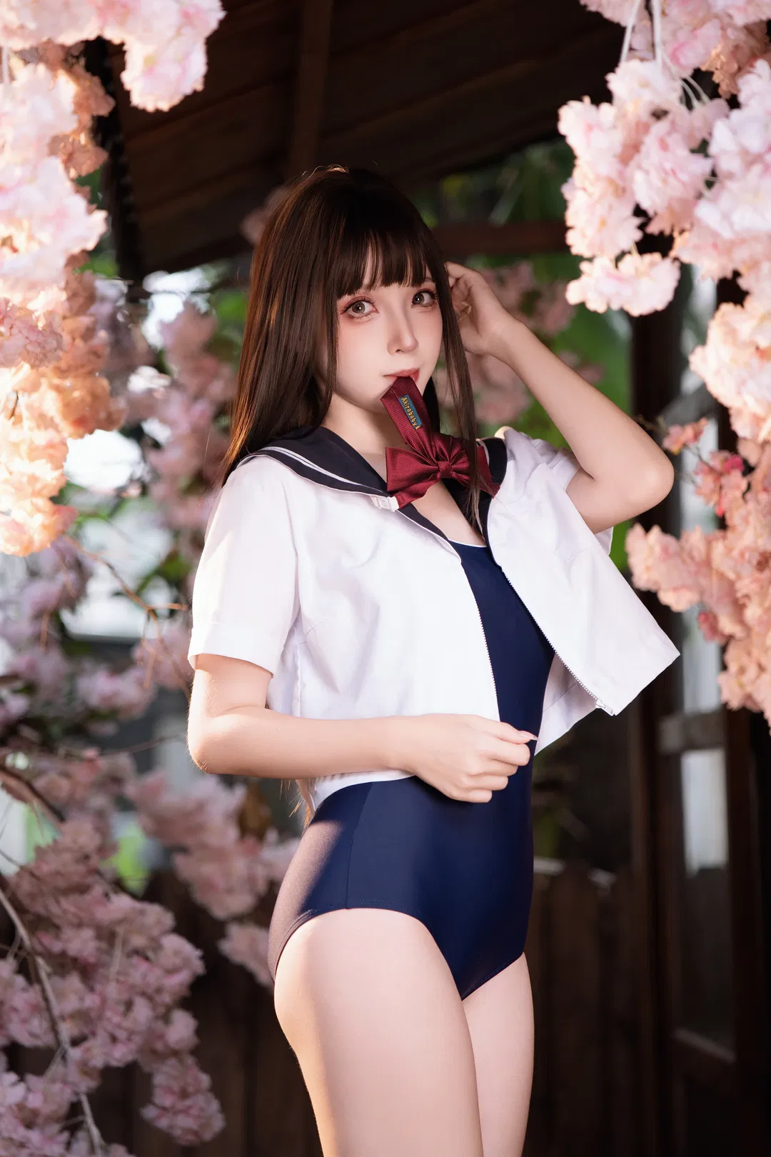 抓住樱花季的尾巴，在日式木屋拍一组水手服泳装写真 - 第 3 张