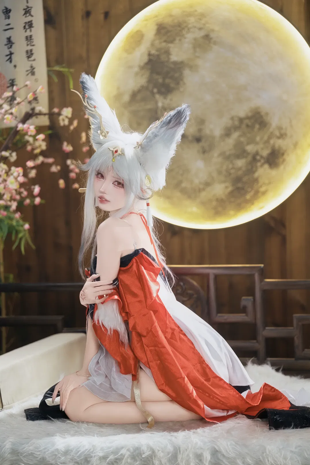 【心月狐cos】鸣潮红白黑交织的狐系幻梦 - 第 4 张