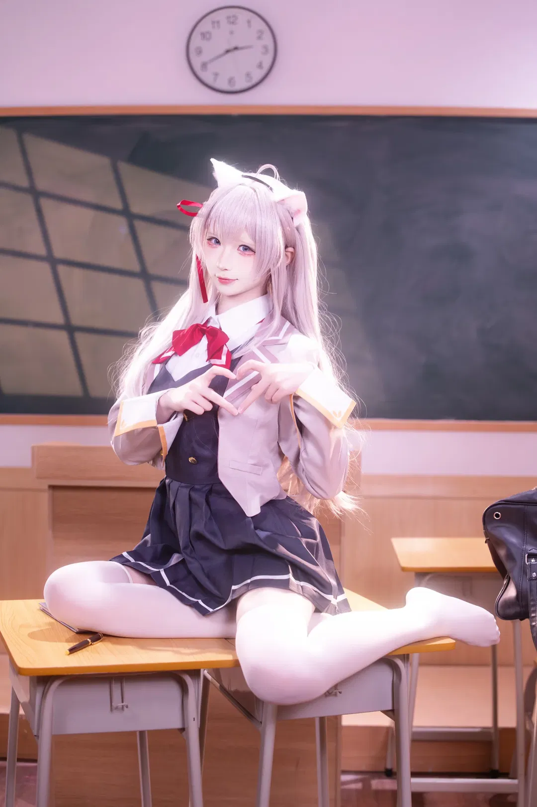 【艾莉同学cos】质感制服与兽耳的教室日常 - 第 2 张