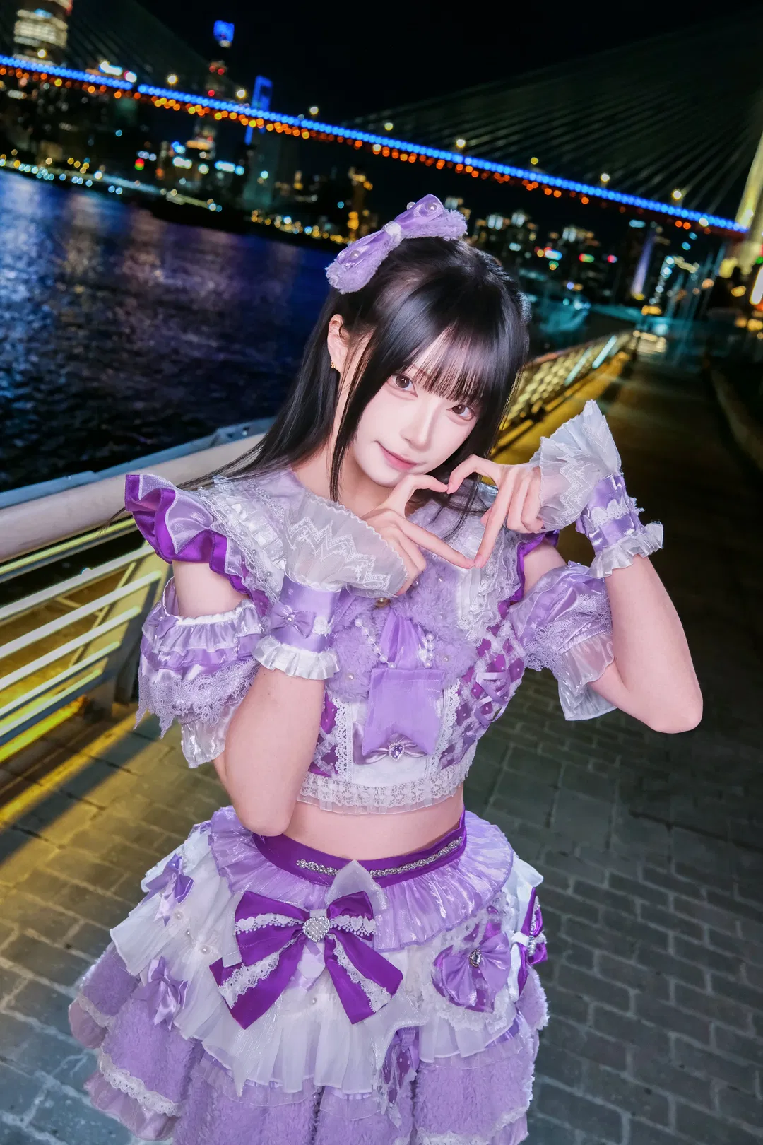夜空中最闪亮的星，紫白打歌服夜景写真 - 第 1 张