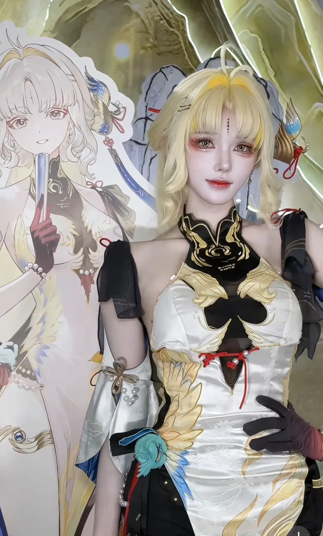 【穗穗cos】鸣潮等身手办线下打卡分享 - 第 3 张