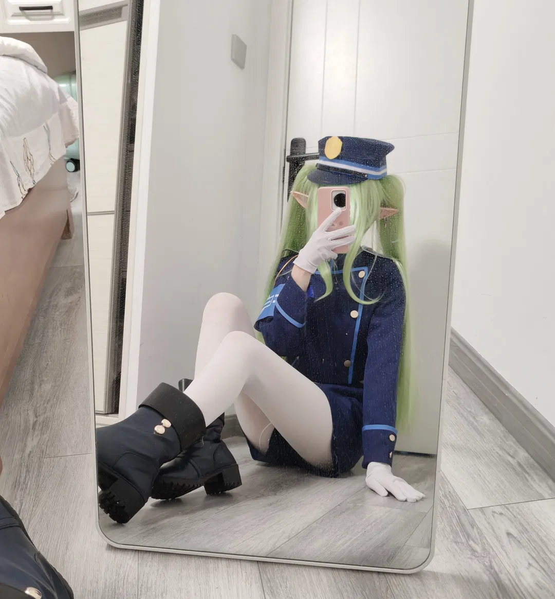 【橘望cos】铁道双子制服与白丝 - 第 3 张