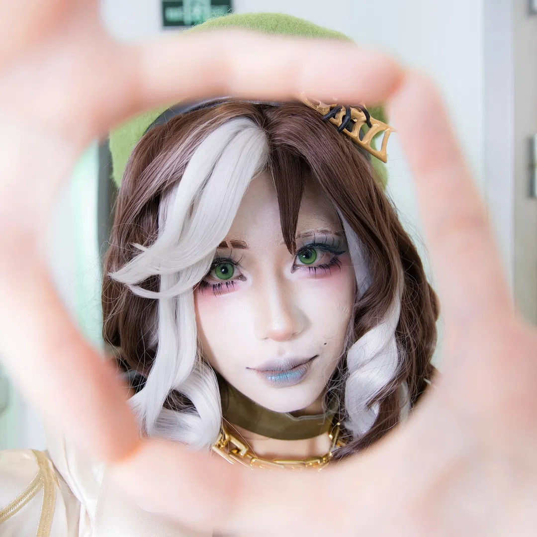 第五人格调酒师cos，微醺氛围下的静安大悦城场照 - 第 6 张