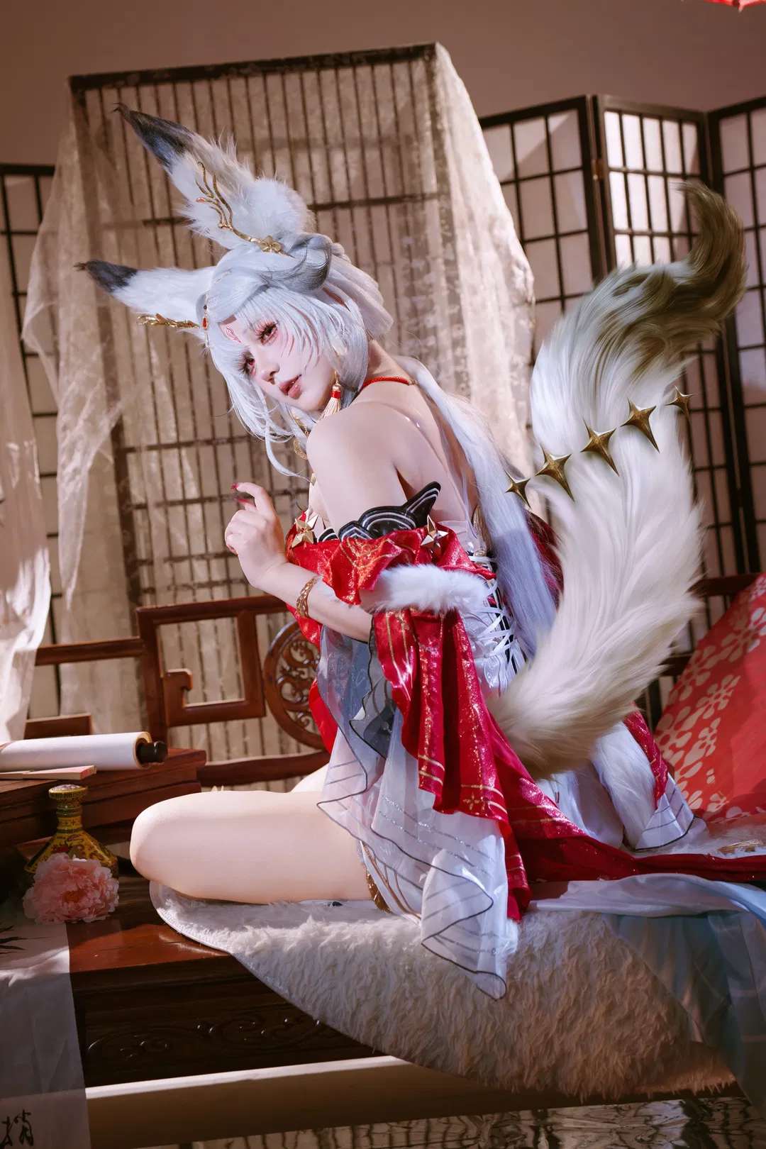 鸣潮心月狐cos，醉在君王怀的狐妖美人