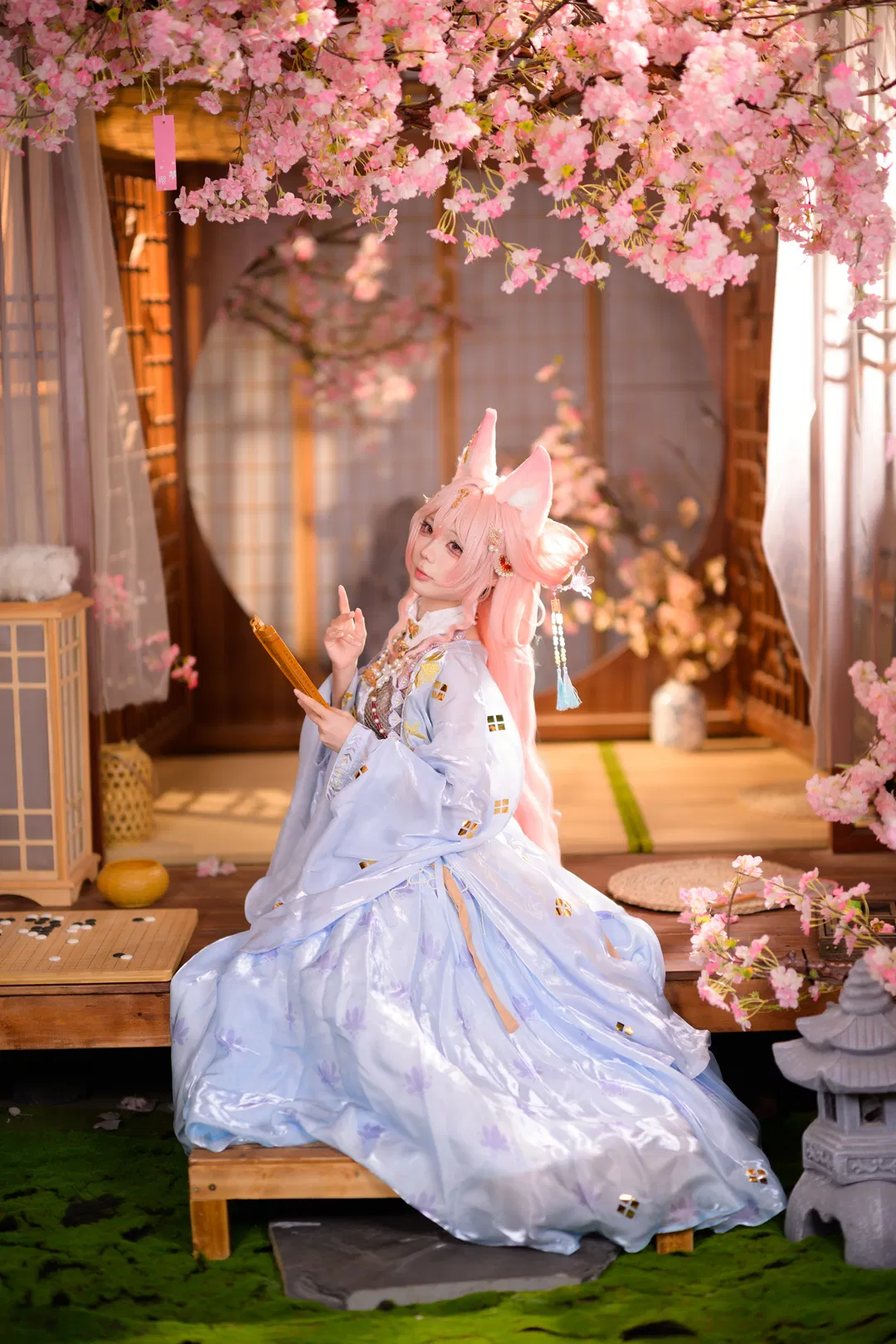 【鸿雪cos】明日方舟鸿雪，樱花树下的春日雅集 - 第 1 张