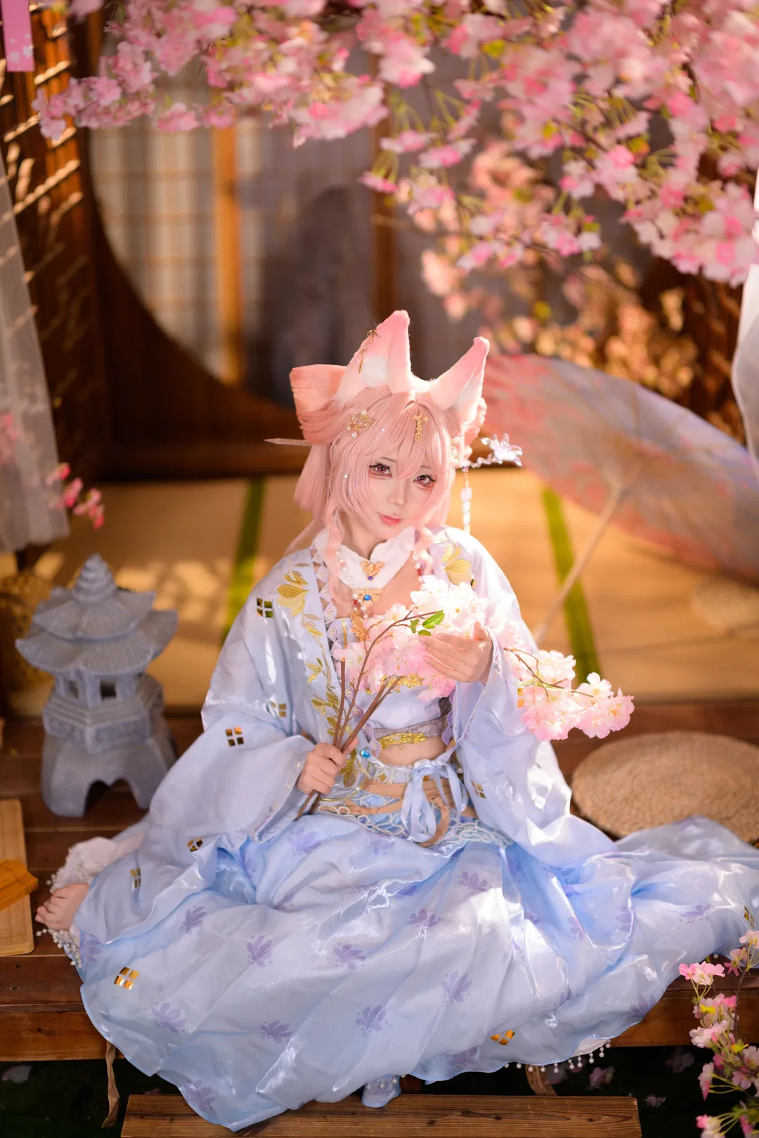 【鸿雪cos】明日方舟鸿雪，樱花树下的春日雅集 - 第 8 张