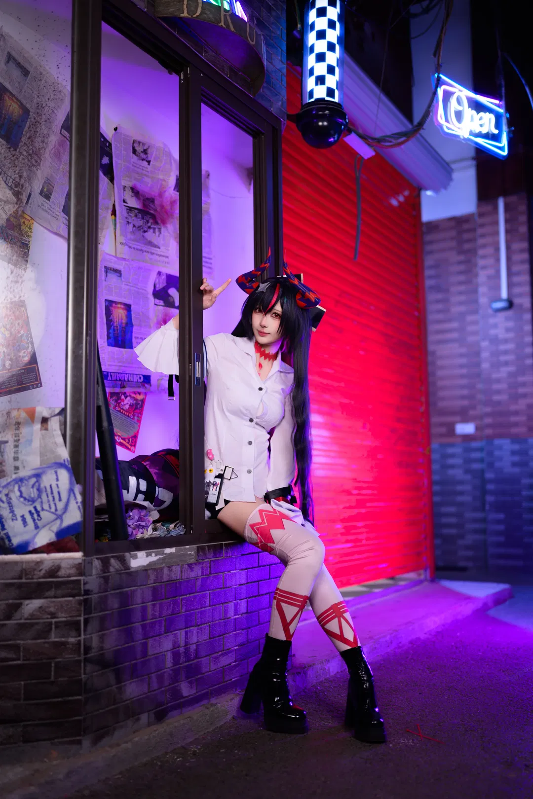 异环真红cos 赛博夜街的赤色恶魔 - 第 9 张