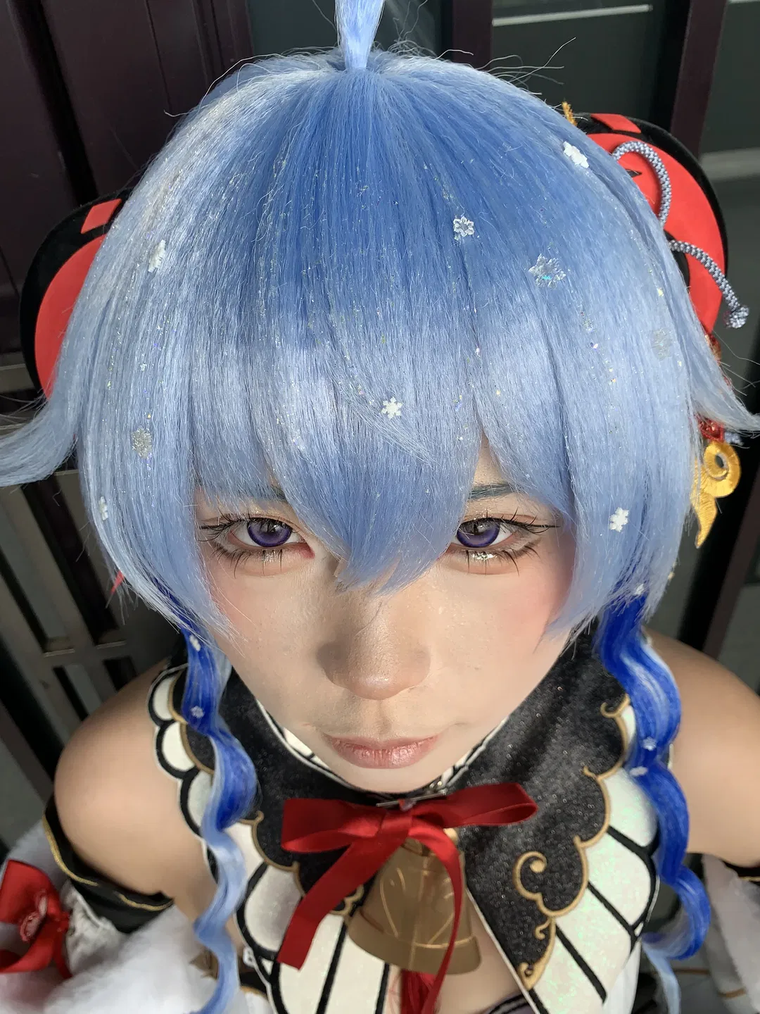 【甘雨cos】淺藍髮色與雪花點綴的細節呈現 - 第 1 張