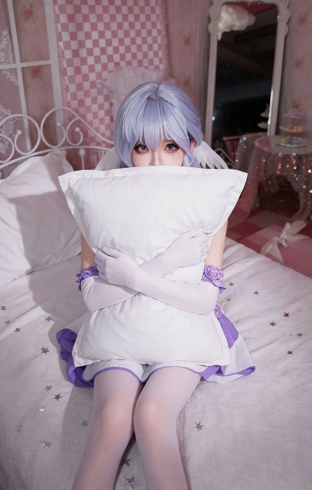 【知更鳥cos】崩壞星穹鐵道知更鳥的臥室甜美拍攝記錄 - 第 1 張