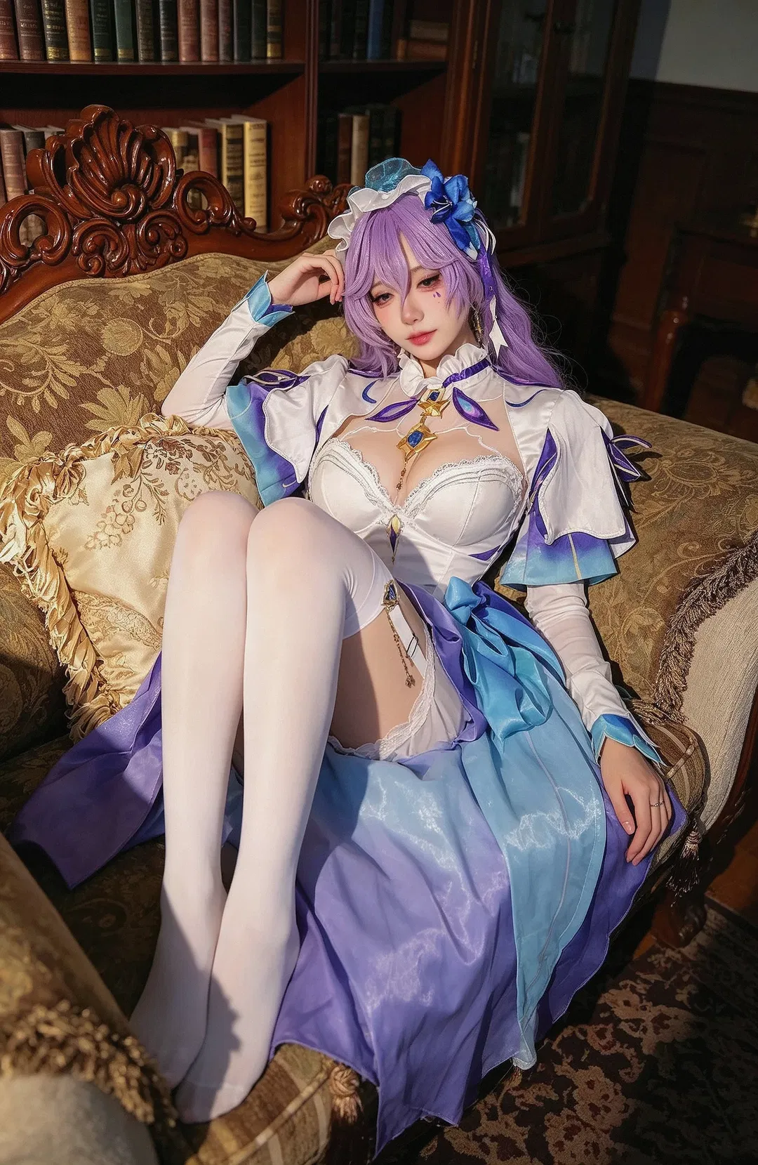 【坎特蕾拉cos】鸣潮复古书房里的慵懒光影 - 第 2 张