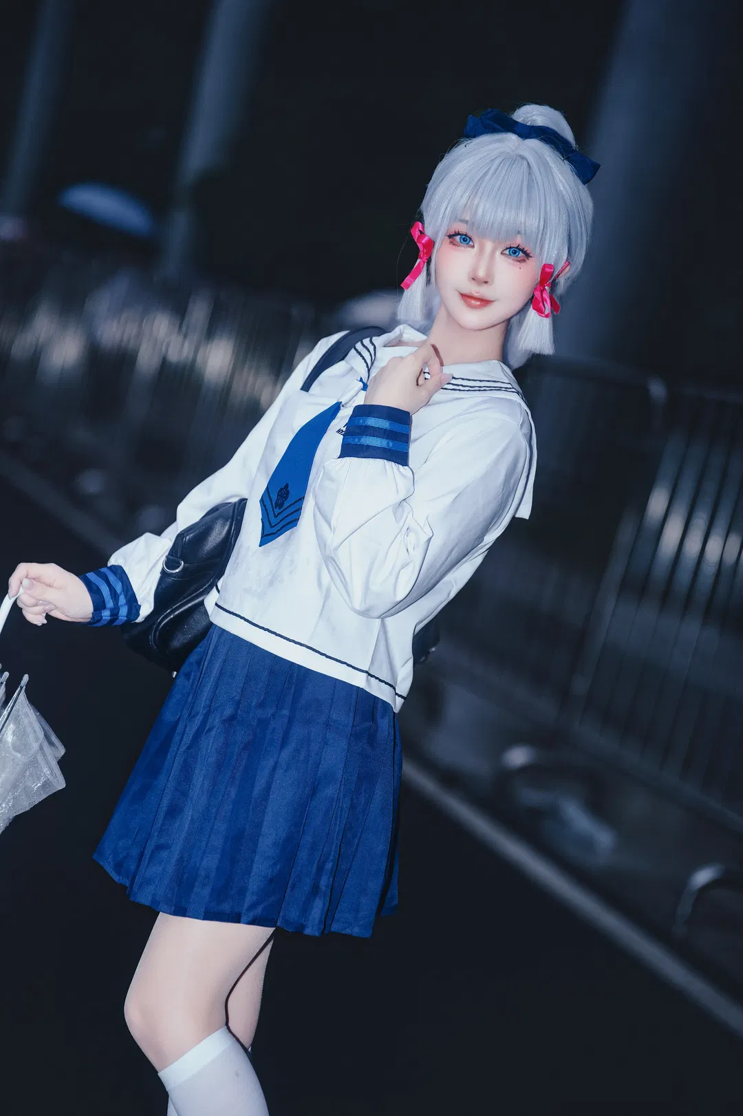 【神里绫华cos】雨夜放学后的提瓦特漫步 - 第 6 张