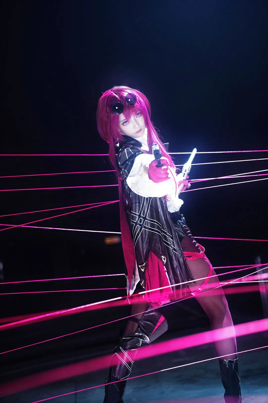 【卡芙卡cos】穿梭在星穹鐵道里的粉色魅影