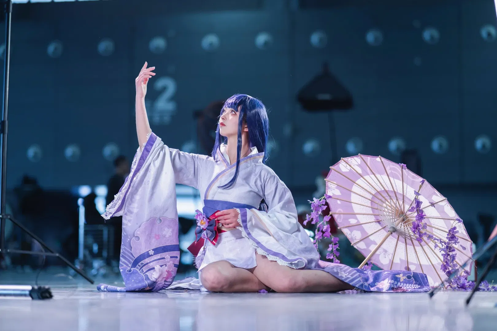 【雷电真cos】原神紫藤花下的温柔光影 - 第 5 张