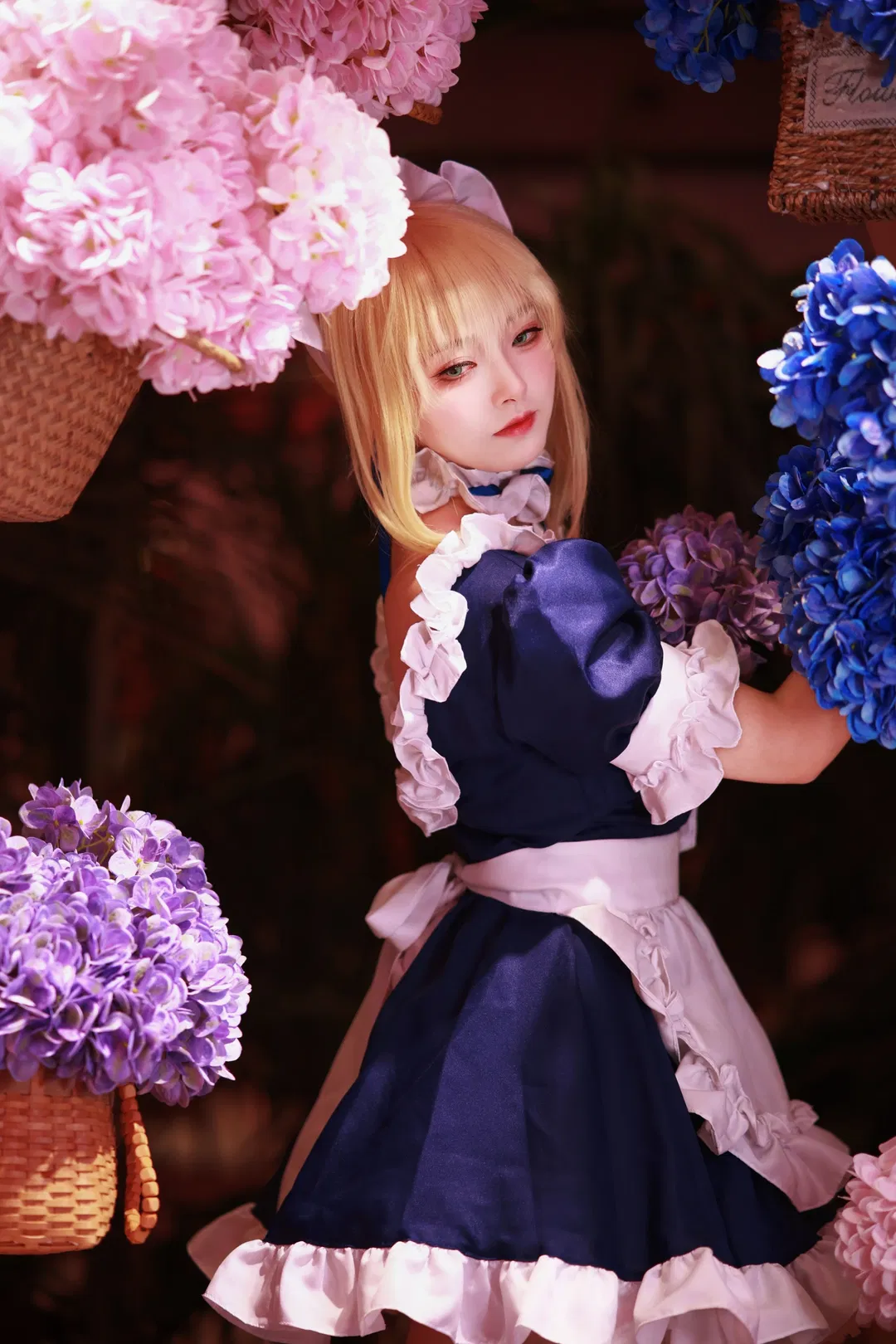 【阿尔托莉雅cos】FGO这套女仆装，细节和光影真的绝了 - 第 3 张