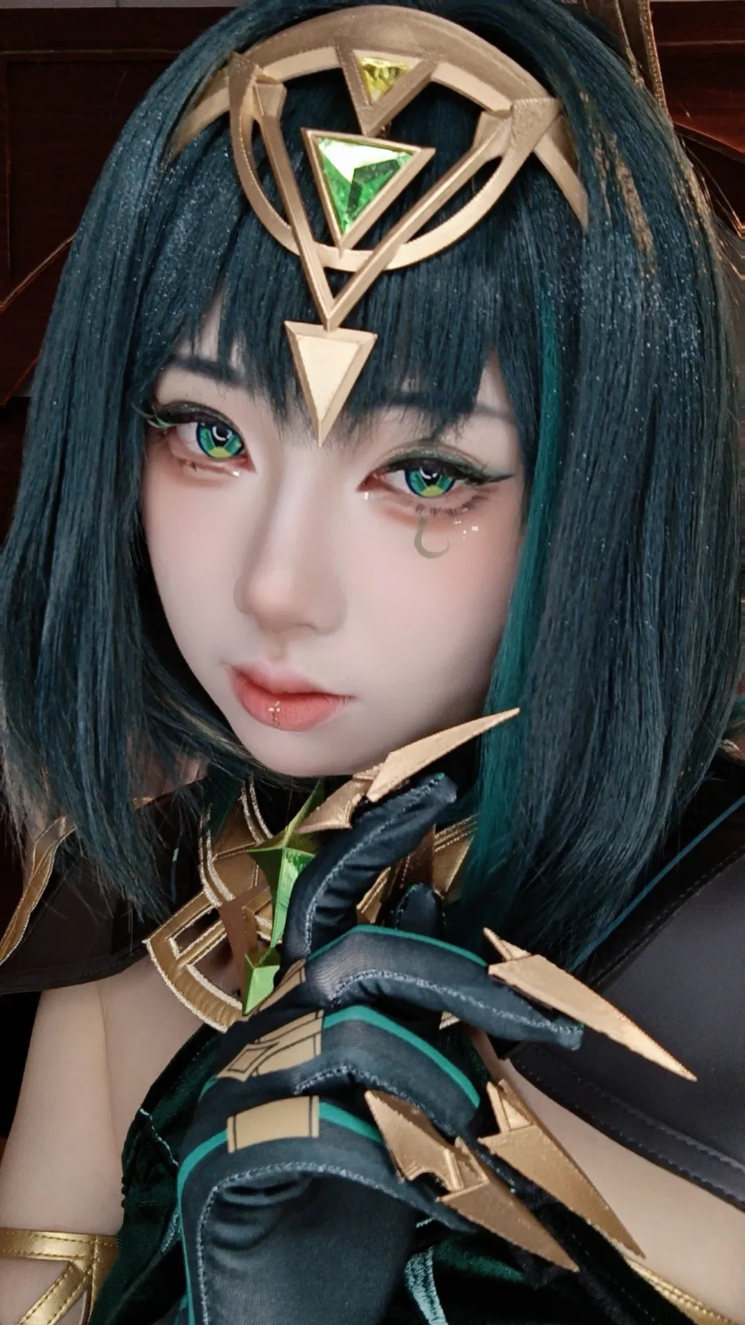 【奈芙爾cos】墨綠與金色的奇幻視覺碰撞 - 第 3 張