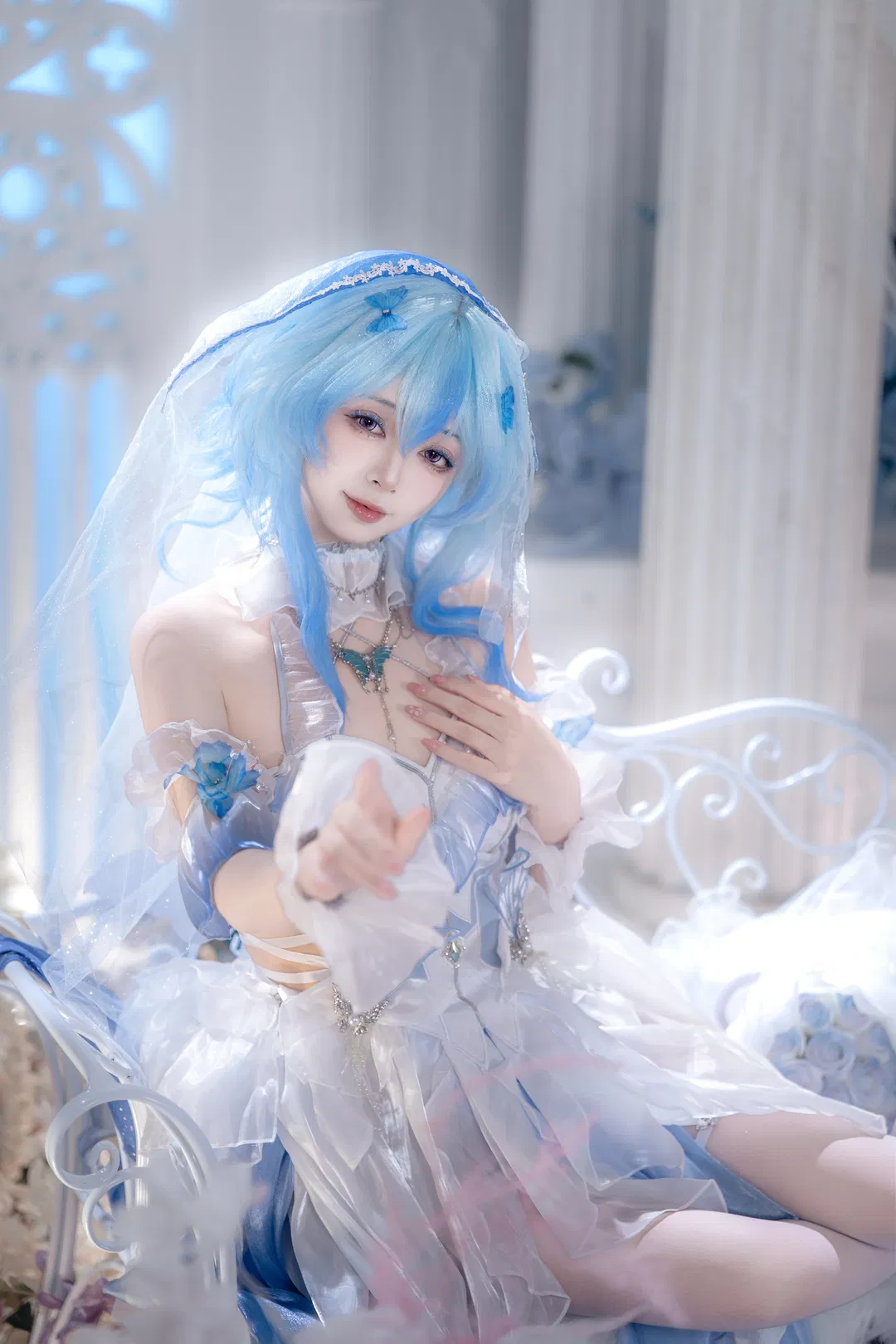 【守岸人cos】鳴潮花嫁，一夢入花間白紗落下 - 第 4 張