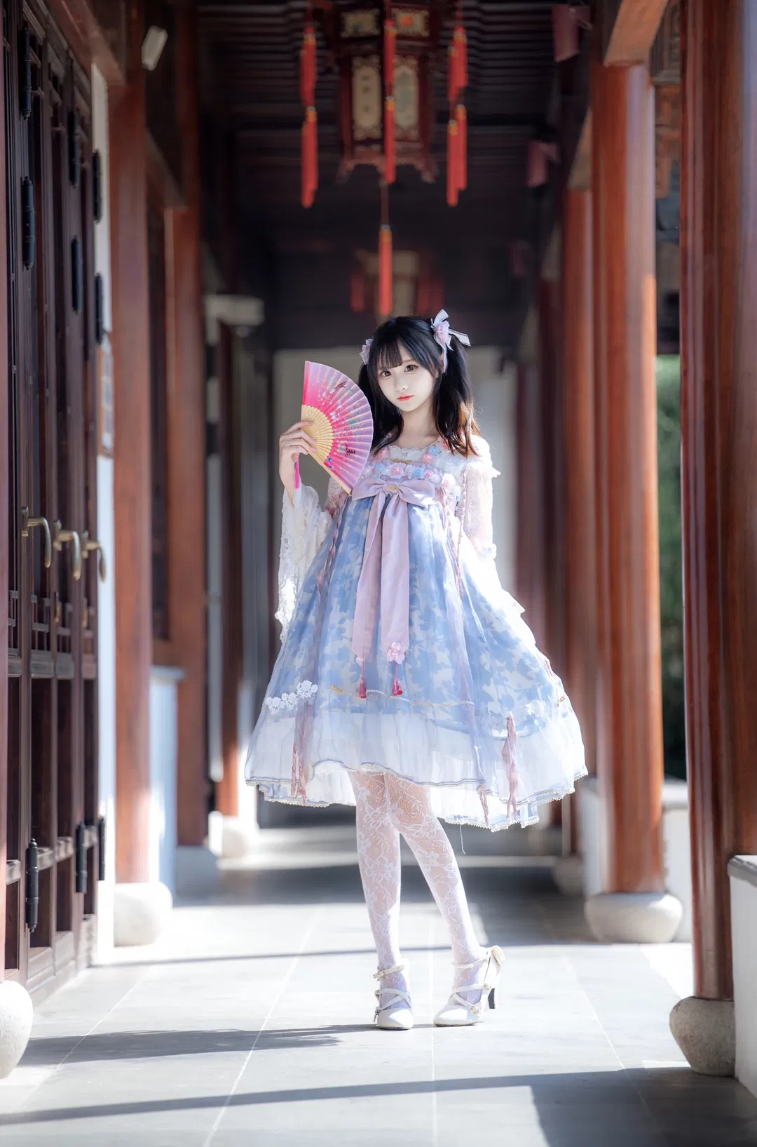 中式园林里的蓝风铃，这套中华风Lolita太出片了 - 第 1 张
