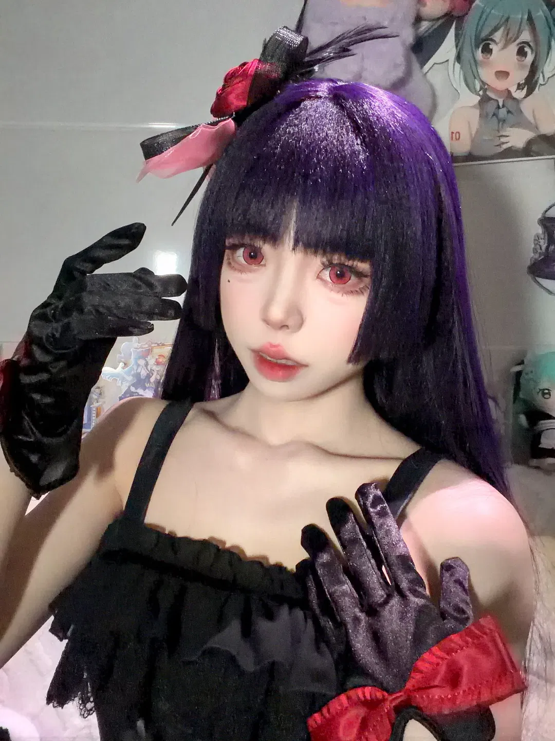 【五更琉璃cos】黑猫礼服试妆，紫发红瞳的哥特少女感 - 第 1 张