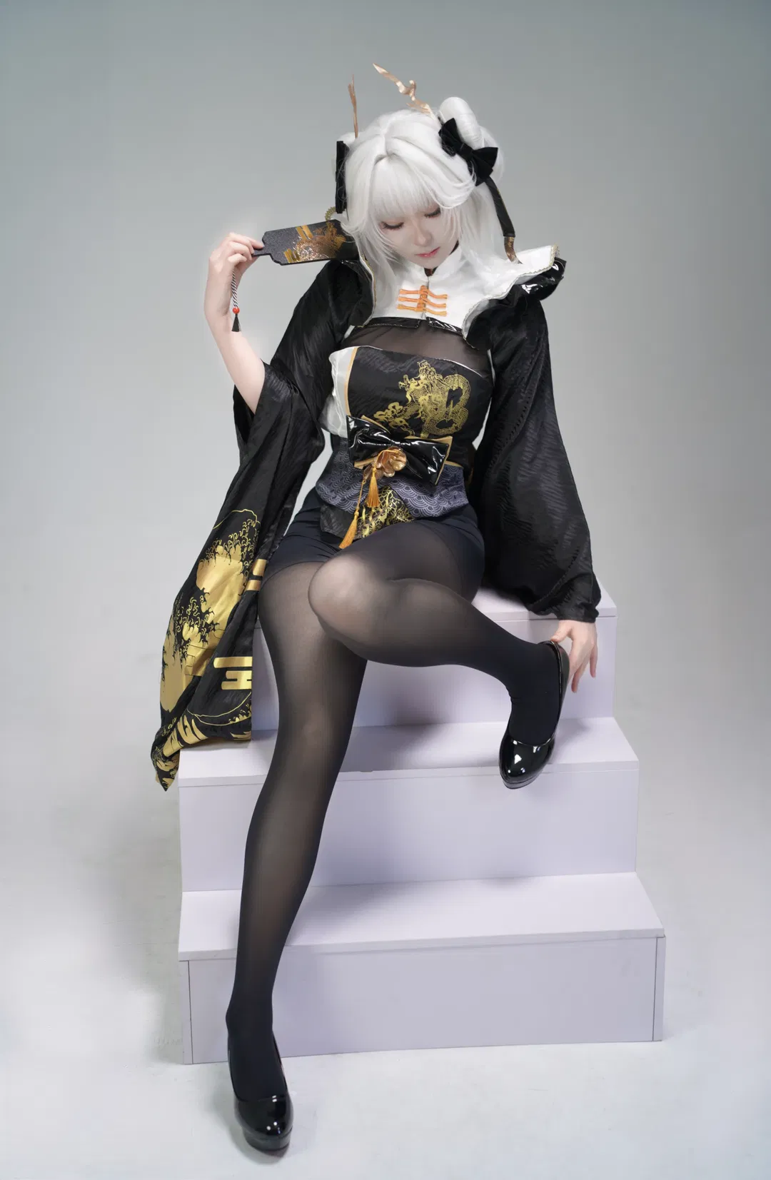 【白兔布兰儿cos】胜利女神白兔布兰儿，黑白金国风与二次元的碰撞 - 第 2 张