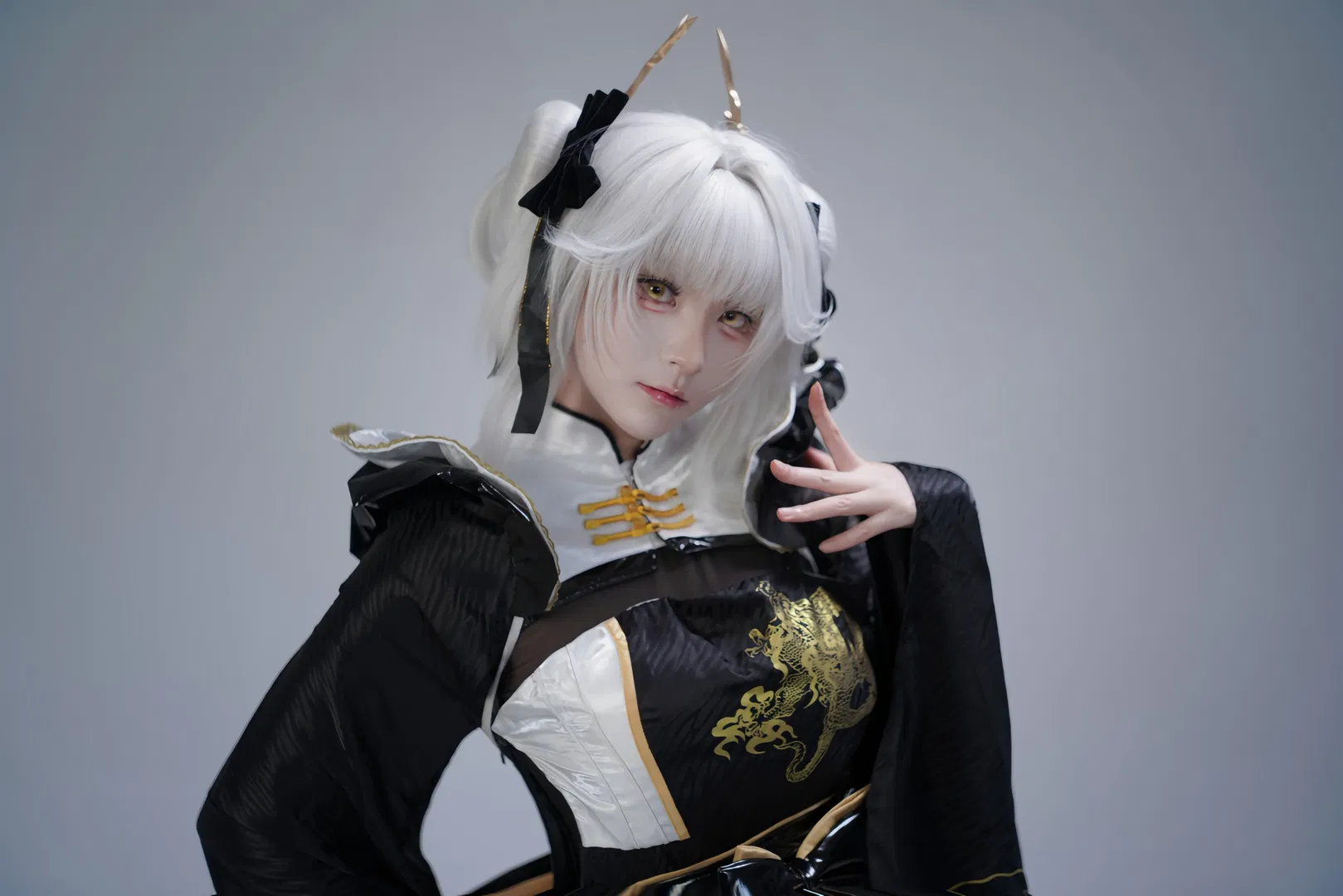 【白兔布兰儿cos】胜利女神白兔布兰儿，黑白金国风与二次元的碰撞 - 第 4 张